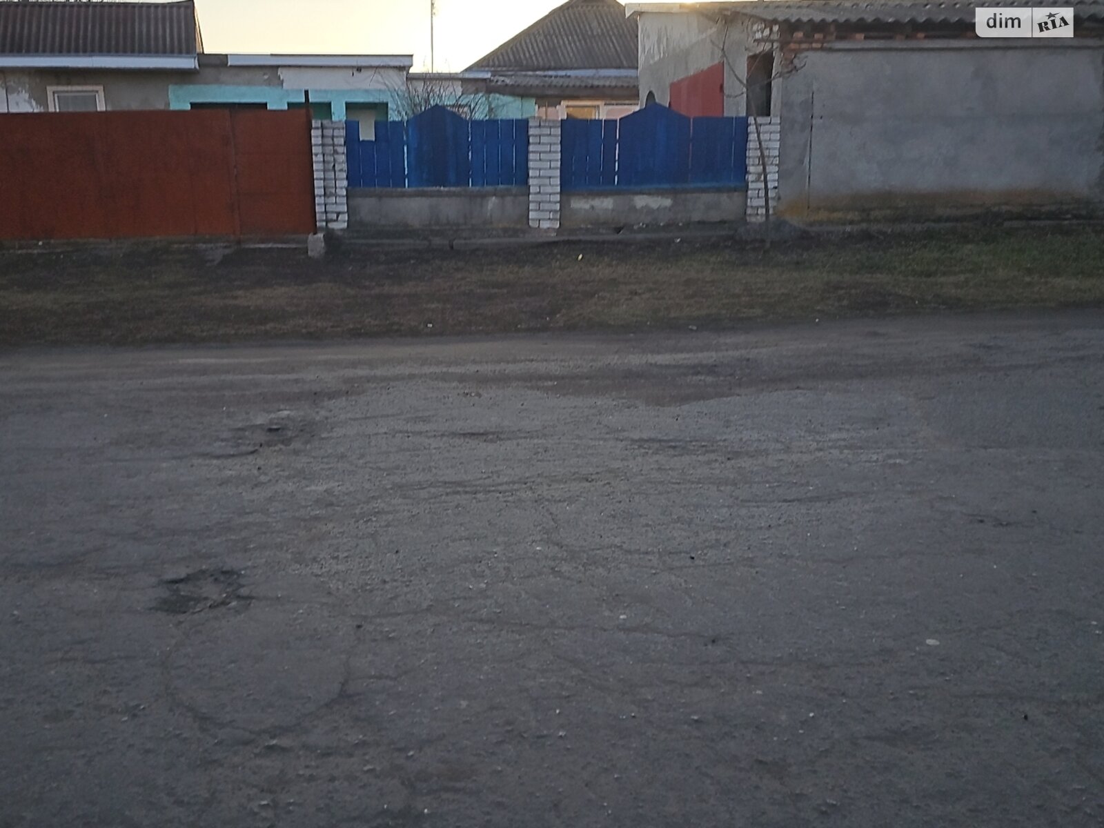 одноповерховий будинок з гаражем, 81.5 кв. м, цегла. Продаж у Сотниківці фото 1 одноповерховий будинок з гаражем, 81.5 кв. м, цегла. Продаж у Сотниківці фото 1