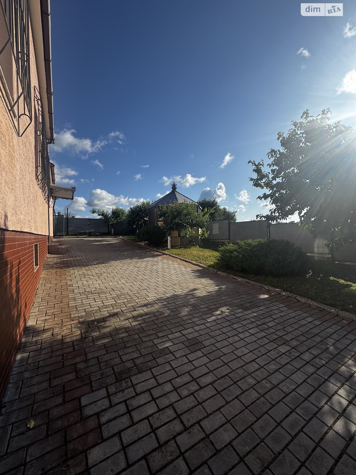 двухэтажный дом беседка, 150 кв. м, кирпич. Продажа в Созоновке фото 1