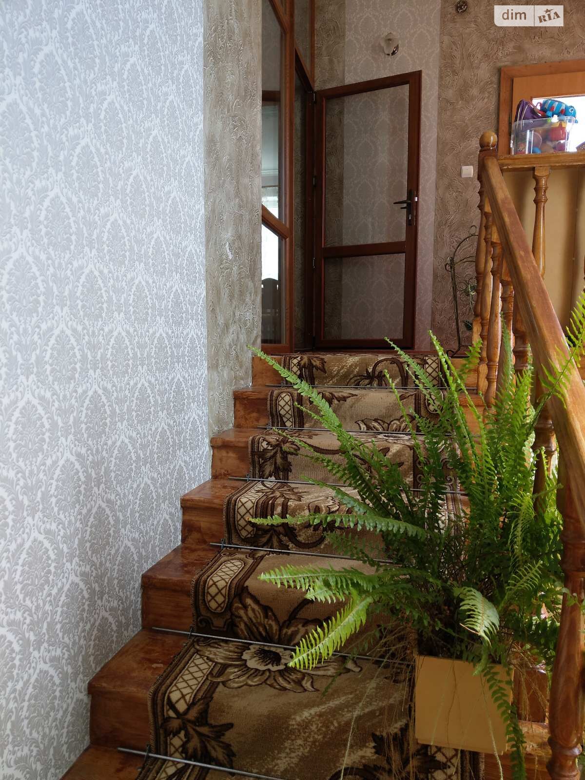 двухэтажный дом с балконом, 280 кв. м, кирпич. Продажа в Среднем фото 1 двухэтажный дом с балконом, 280 кв. м, кирпич. Продажа в Среднем фото 1