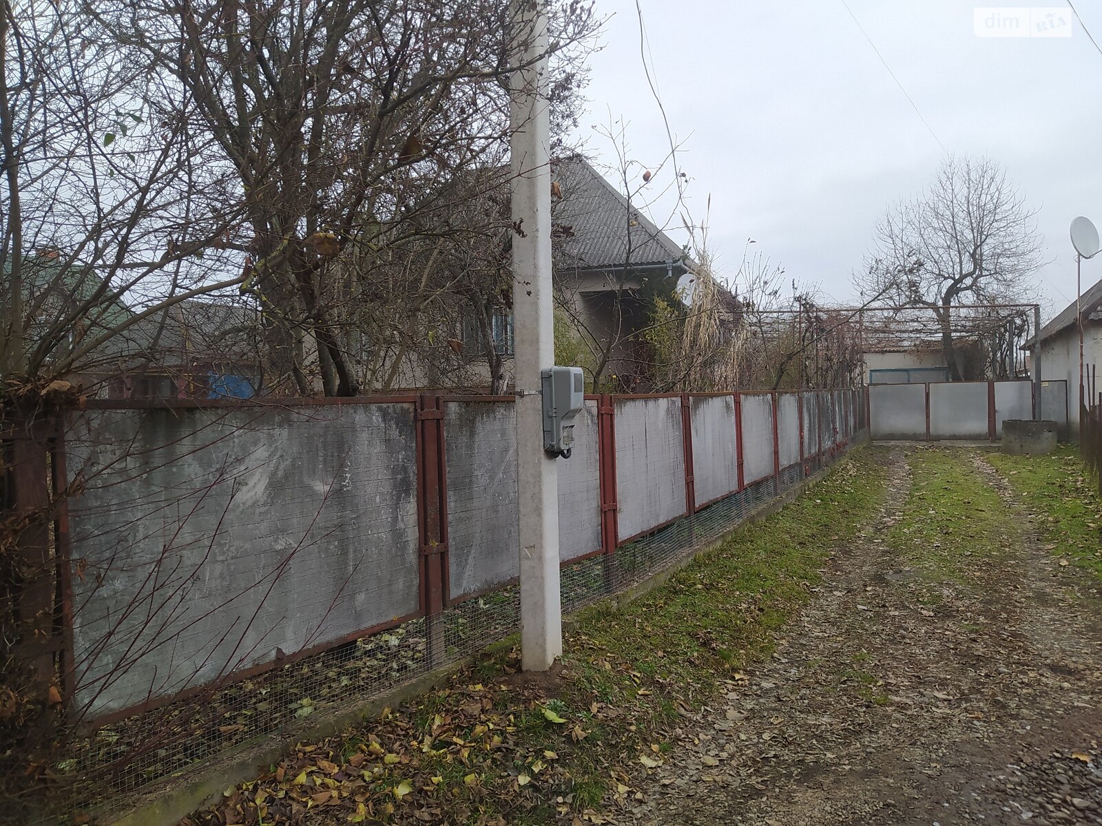 одноэтажный дом с гаражом, 200 кв. м, кирпич. Продажа в Среднем фото 1 одноэтажный дом с гаражом, 200 кв. м, кирпич. Продажа в Среднем фото 1