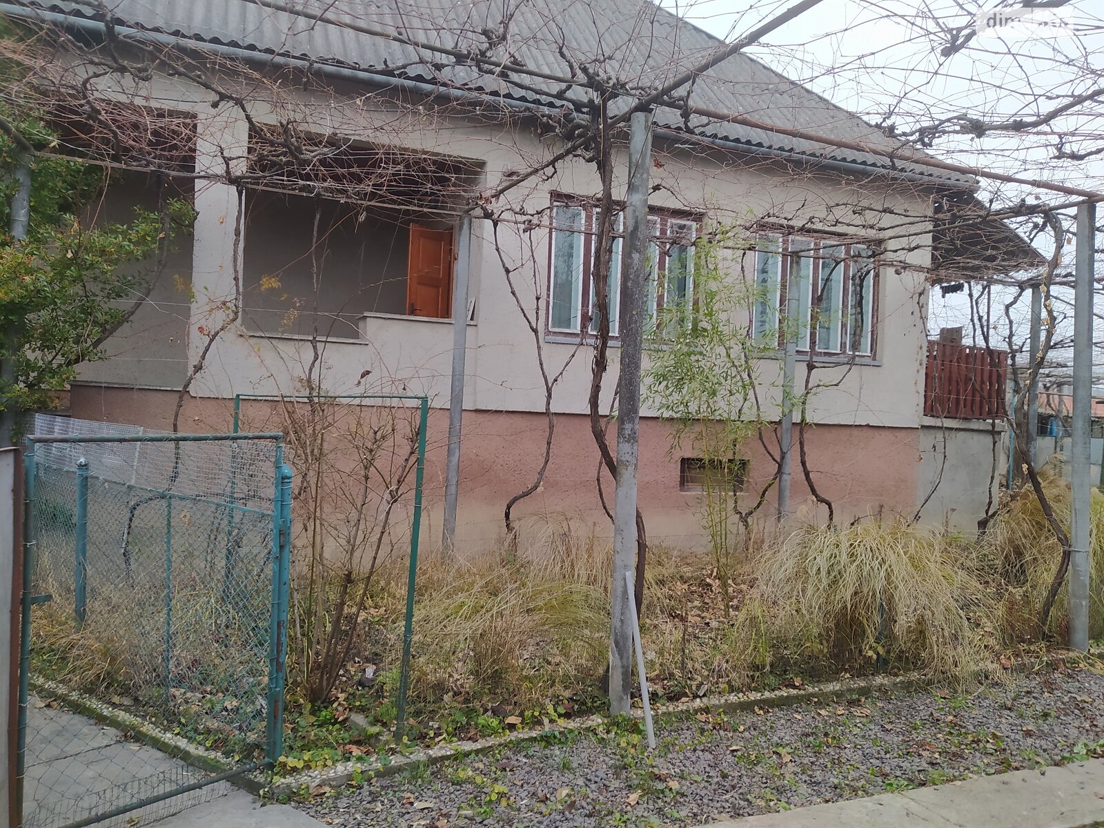 одноэтажный дом с гаражом, 200 кв. м, кирпич. Продажа в Среднем фото 1 одноэтажный дом с гаражом, 200 кв. м, кирпич. Продажа в Среднем фото 1