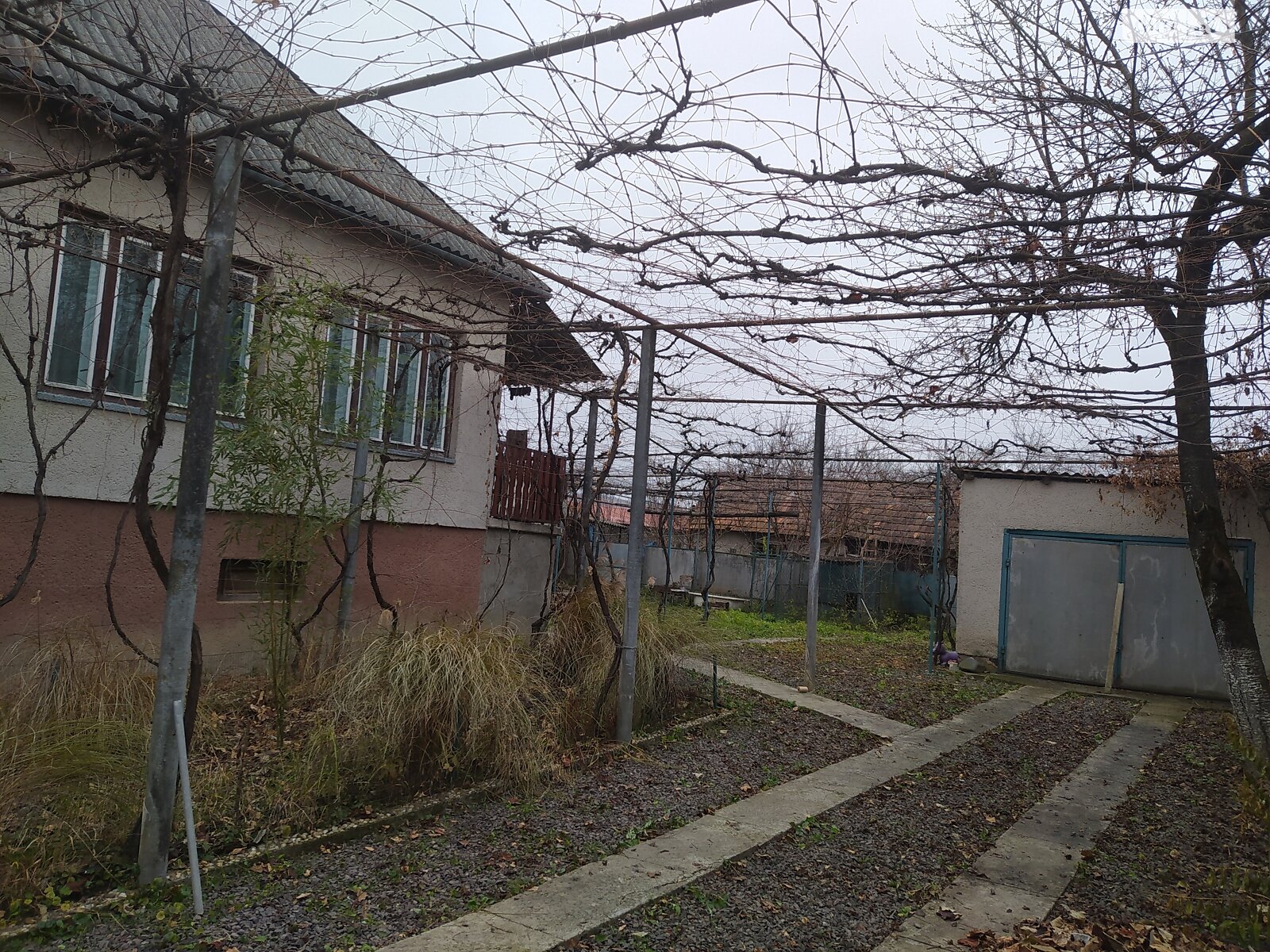 одноэтажный дом с гаражом, 200 кв. м, кирпич. Продажа в Среднем фото 1 одноэтажный дом с гаражом, 200 кв. м, кирпич. Продажа в Среднем фото 1