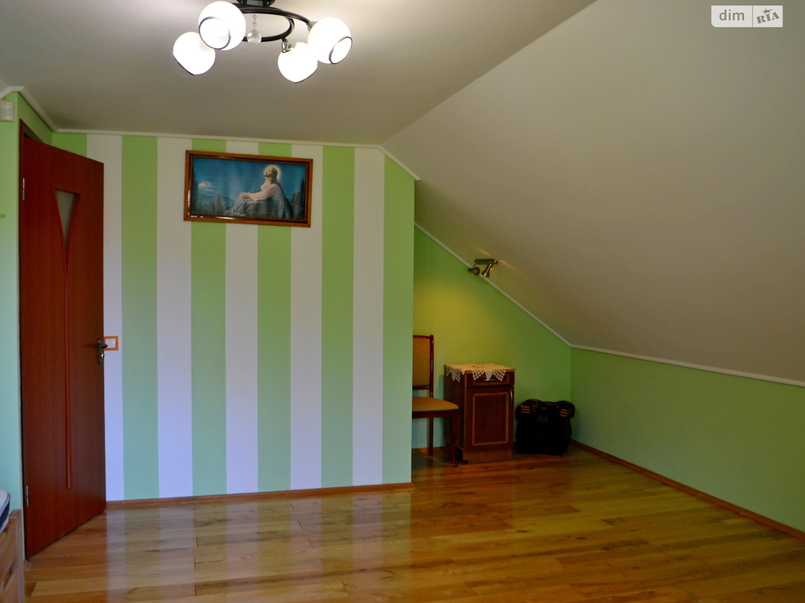 двоповерховий будинок з гаражем, 211.3 кв. м, цегла. Продаж у Старичах фото 1 двоповерховий будинок з гаражем, 211.3 кв. м, цегла. Продаж у Старичах фото 1