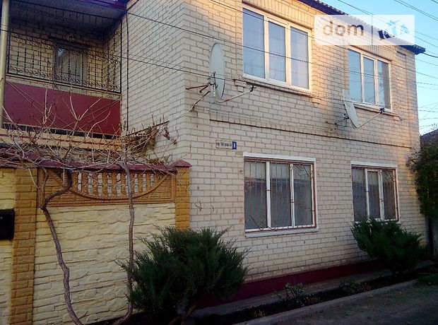 двухэтажный дом с садом, 200 кв. м, кирпич. Продажа в Старобельске фото 1 двухэтажный дом с садом, 200 кв. м, кирпич. Продажа в Старобельске фото 1