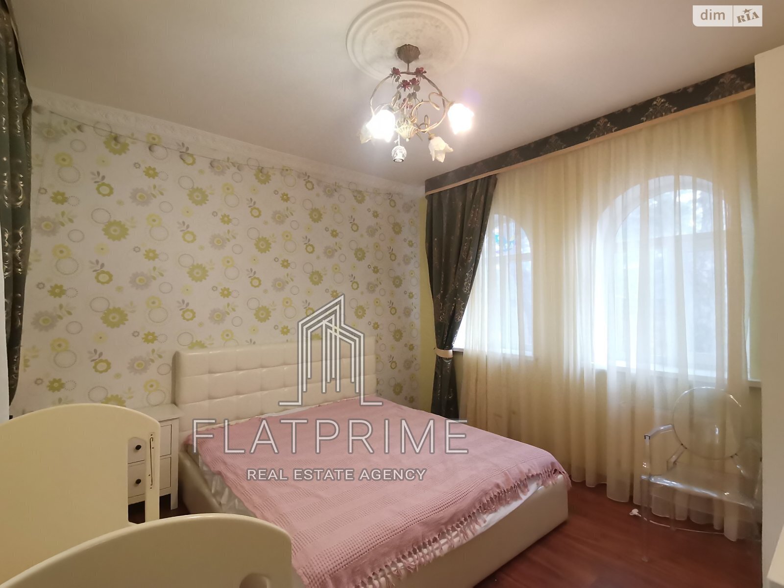 двухэтажный дом веранда, 284 кв. м, пеноблок. Продажа в Старом фото 1