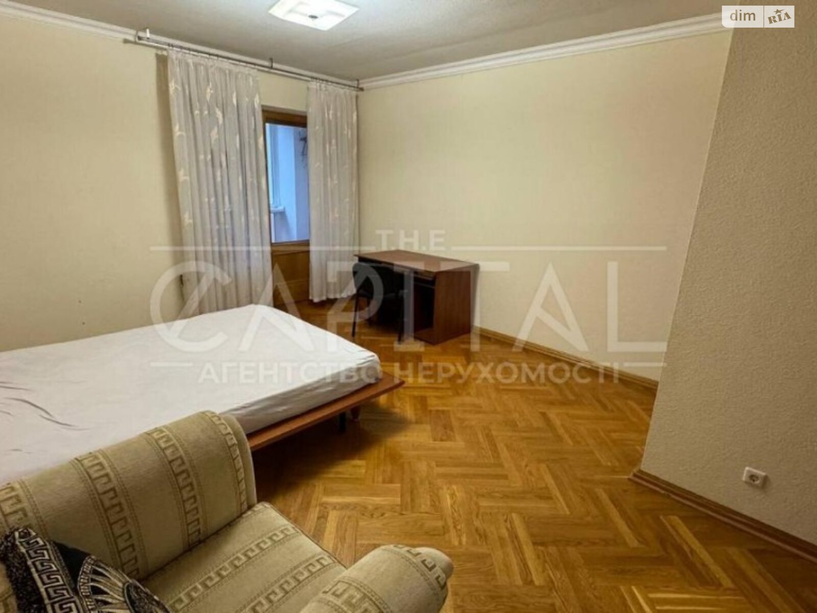 триповерховий будинок, 400 кв. м, кирпич. Продаж у Старих Безрадичах фото 1