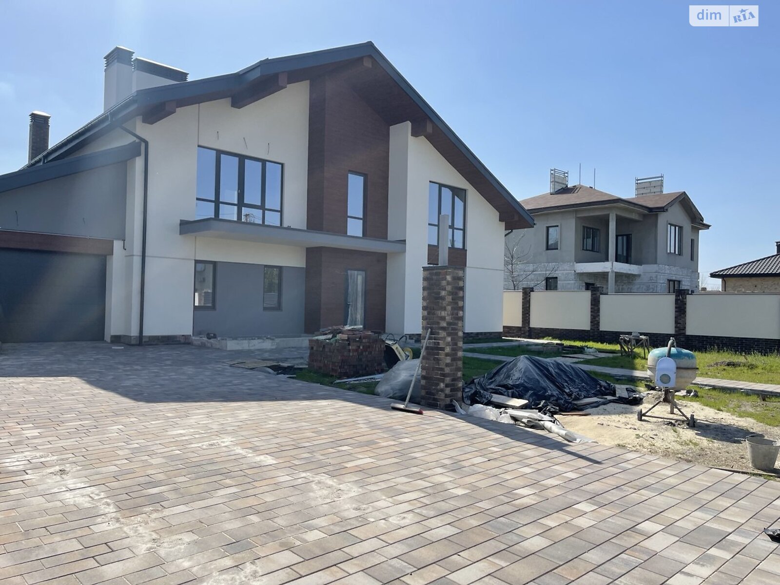 двухэтажный дом с гаражом, 298.3 кв. м, кирпич. Продажа в Старых Кодаках фото 1 двухэтажный дом с гаражом, 298.3 кв. м, кирпич. Продажа в Старых Кодаках фото 1