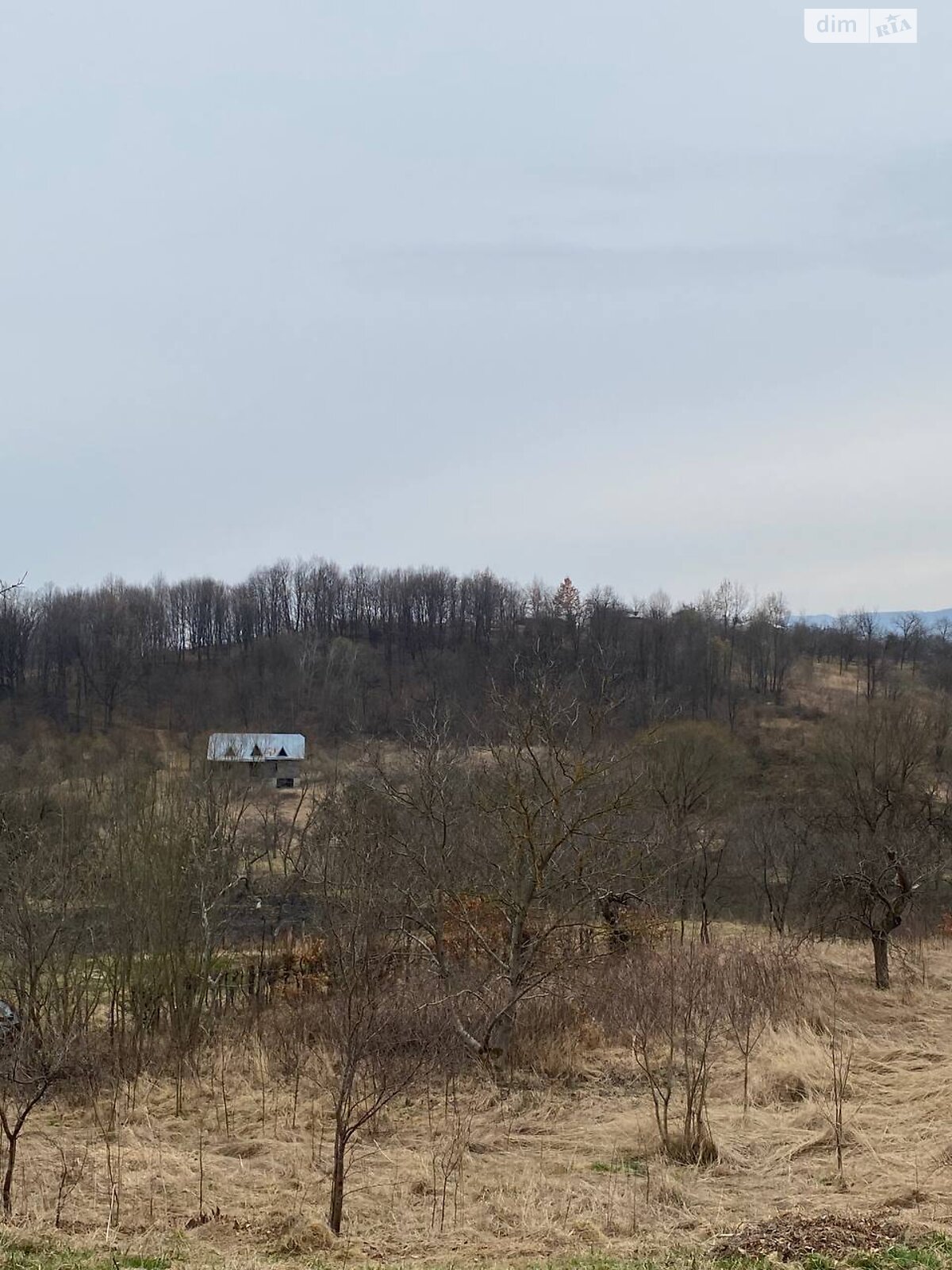 трехэтажный дом с гаражом, 270 кв. м, дерево и кирпич. Продажа в Старых Кутах фото 1 трехэтажный дом с гаражом, 270 кв. м, дерево и кирпич. Продажа в Старых Кутах фото 1