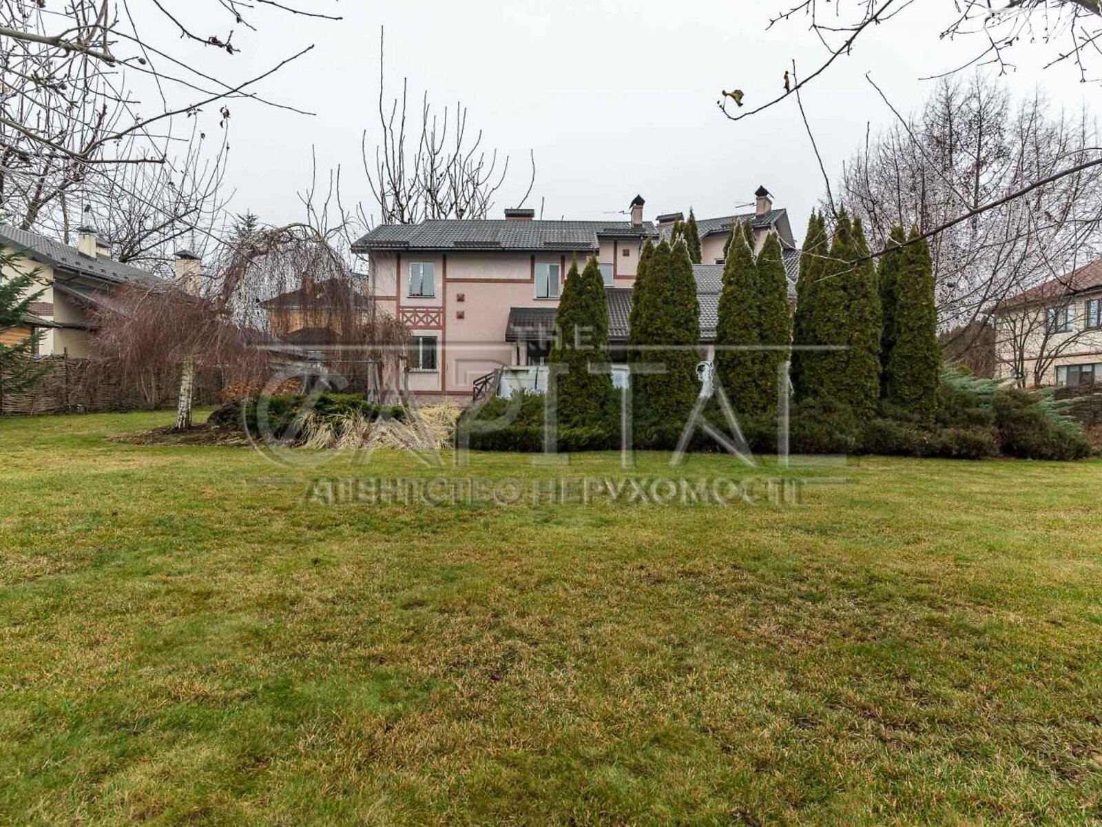 двухэтажный дом с верандой, 303.8 кв. м, кирпич. Продажа в Старых Петровцах фото 1 двухэтажный дом с верандой, 303.8 кв. м, кирпич. Продажа в Старых Петровцах фото 1