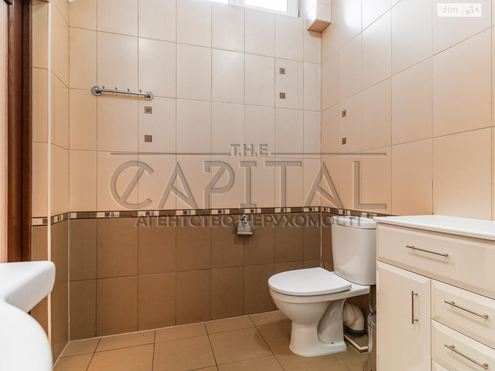 двухэтажный дом с верандой, 303.8 кв. м, кирпич. Продажа в Старых Петровцах фото 1 двухэтажный дом с верандой, 303.8 кв. м, кирпич. Продажа в Старых Петровцах фото 1