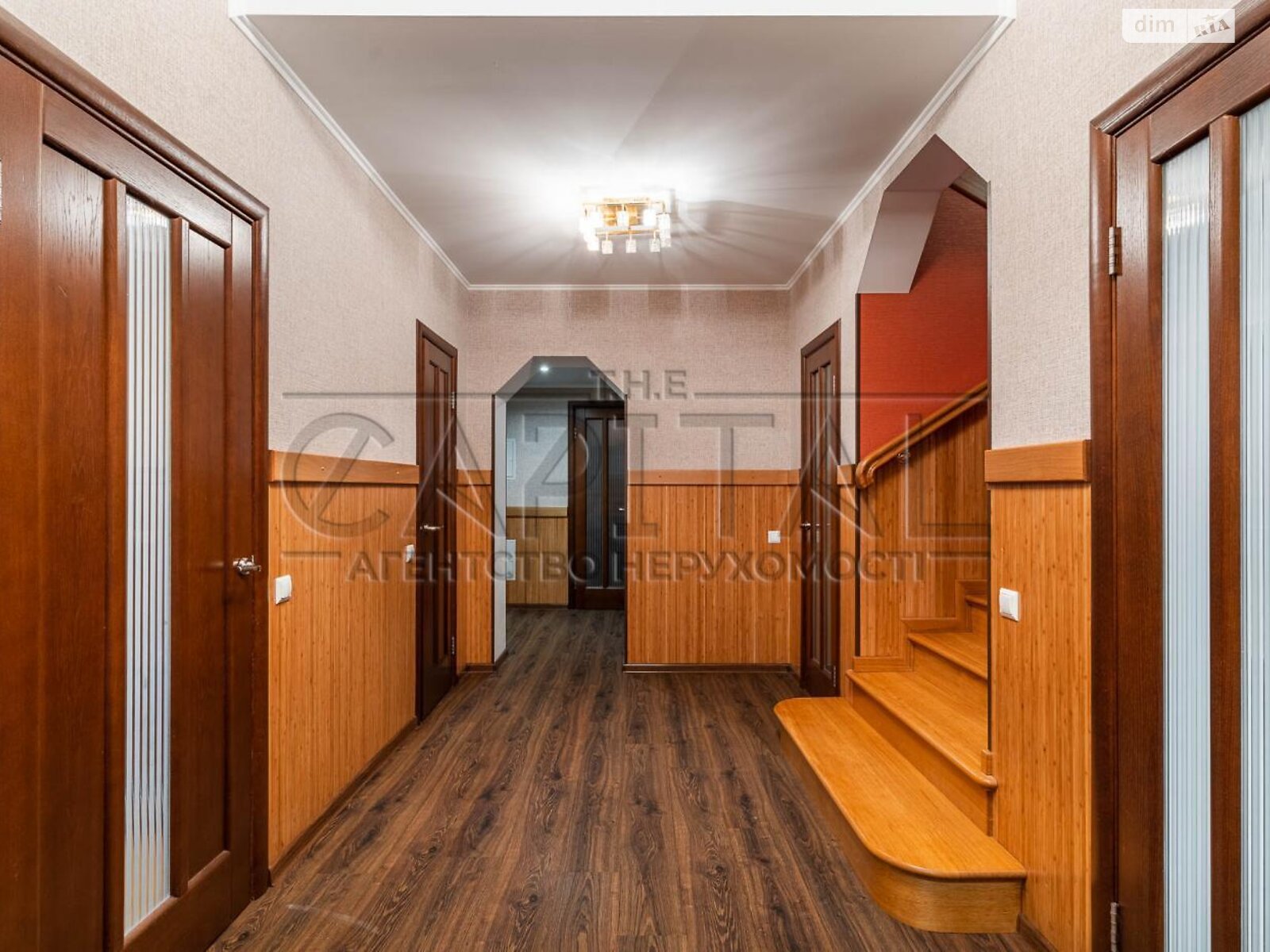 двухэтажный дом с верандой, 303.8 кв. м, кирпич. Продажа в Старых Петровцах фото 1 двухэтажный дом с верандой, 303.8 кв. м, кирпич. Продажа в Старых Петровцах фото 1