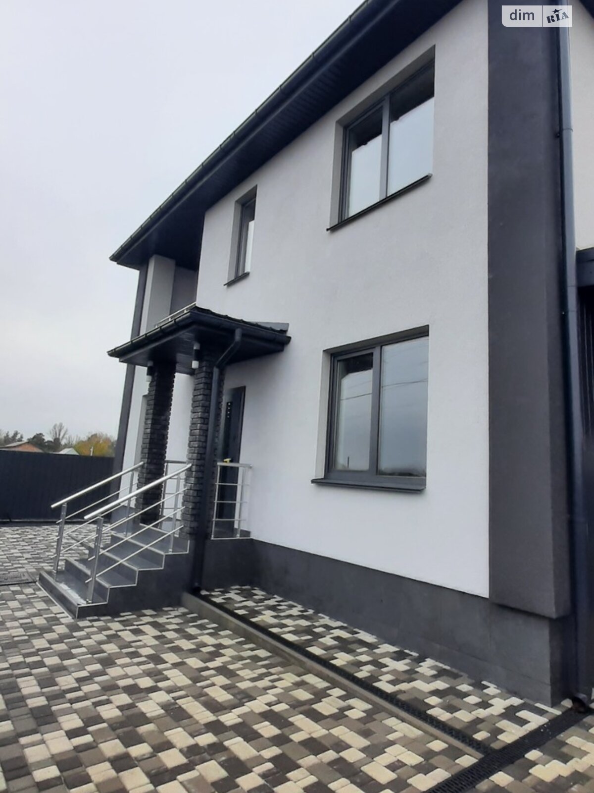 двухэтажный дом, 170 кв. м, пеноблок. Продажа в Старых Петровцах фото 1