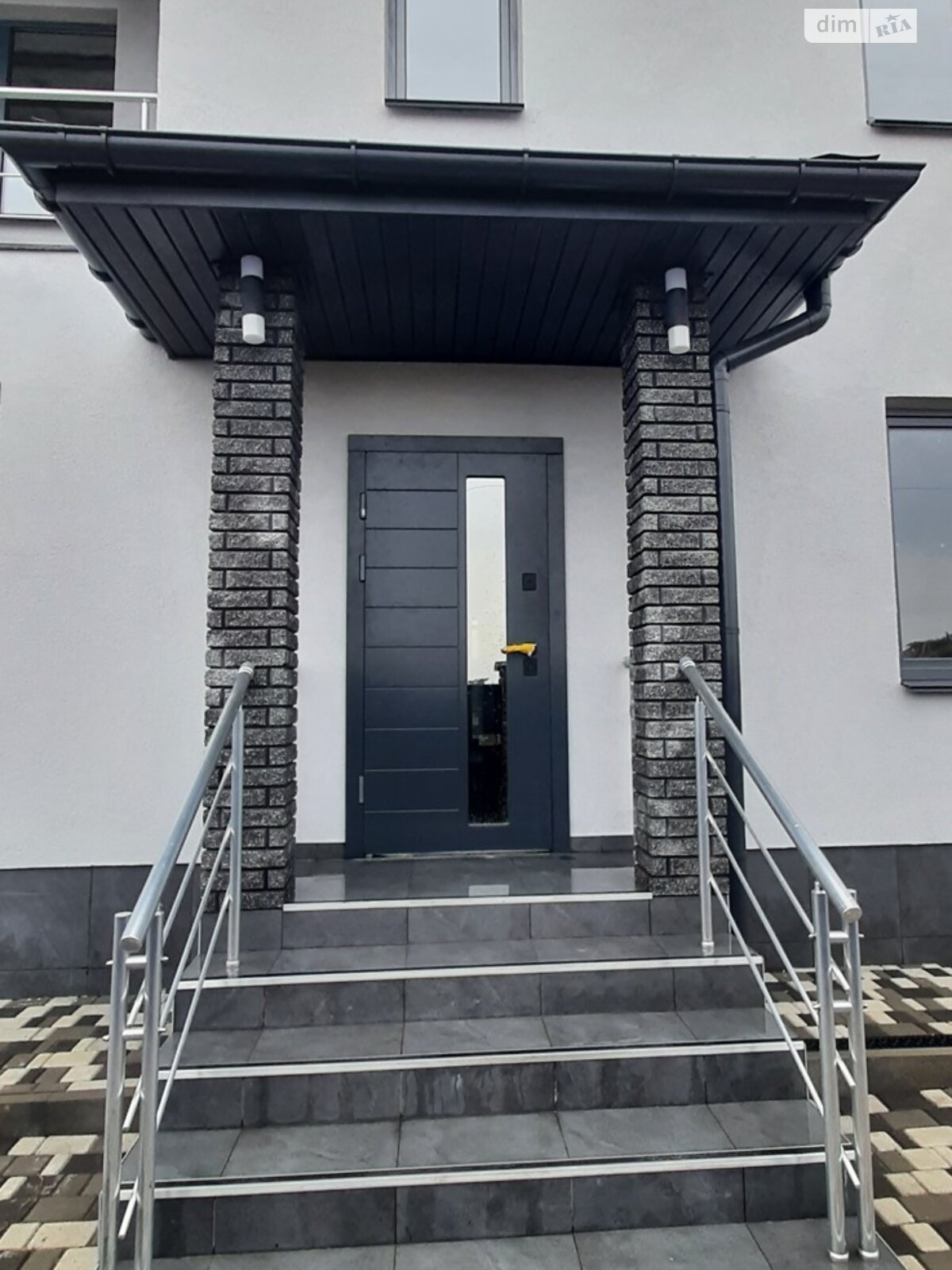 двухэтажный дом, 170 кв. м, пеноблок. Продажа в Старых Петровцах фото 1