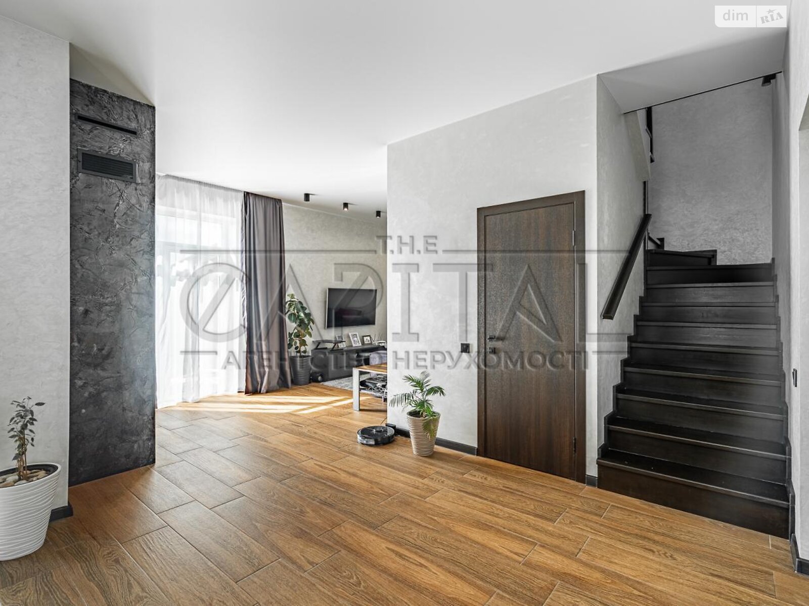 двухэтажный дом с ремонтом, 152 кв. м, кирпич. Продажа в Старых Петровцах фото 1 двухэтажный дом с ремонтом, 152 кв. м, кирпич. Продажа в Старых Петровцах фото 1