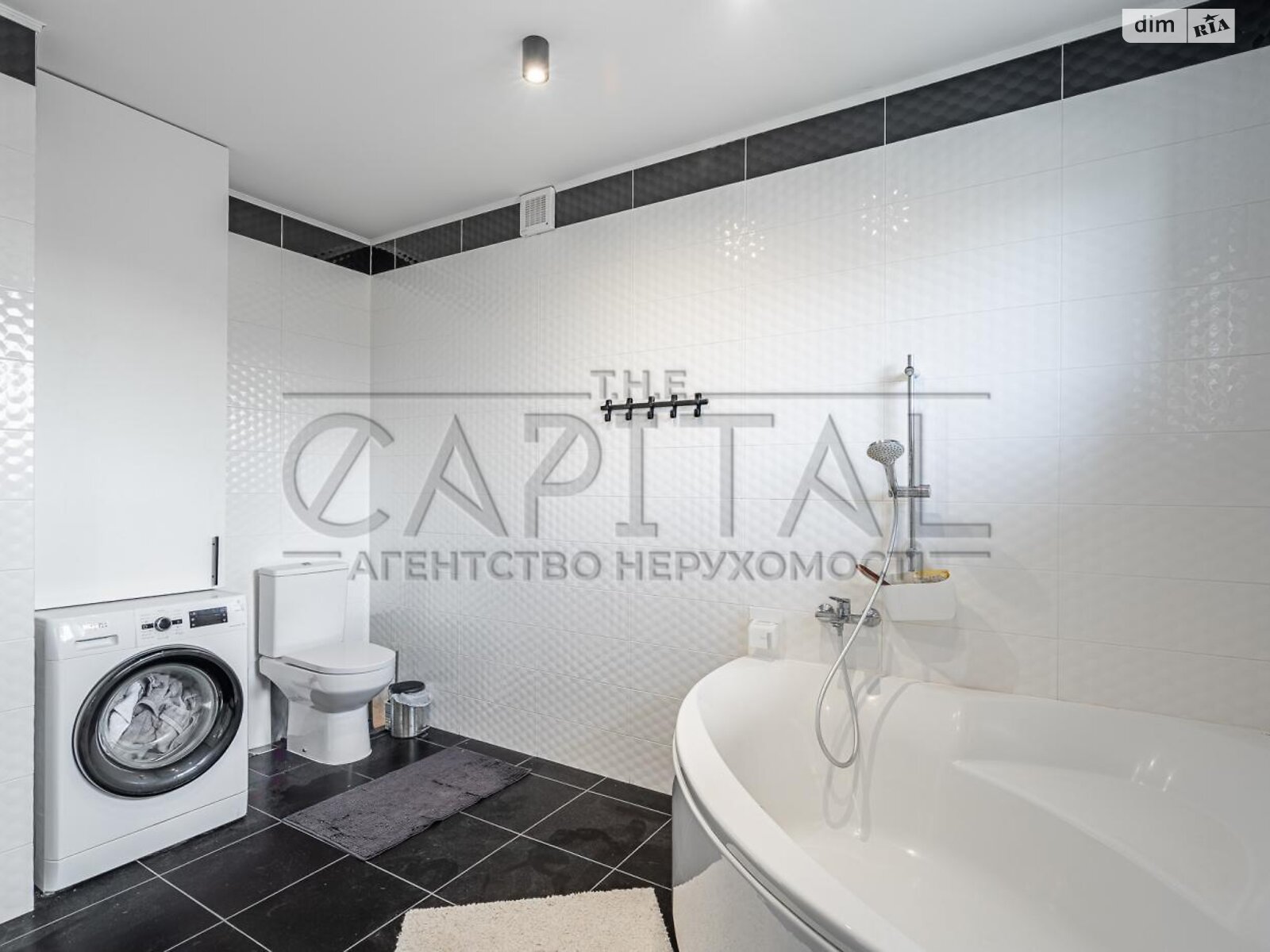 двухэтажный дом с ремонтом, 152 кв. м, кирпич. Продажа в Старых Петровцах фото 1 двухэтажный дом с ремонтом, 152 кв. м, кирпич. Продажа в Старых Петровцах фото 1
