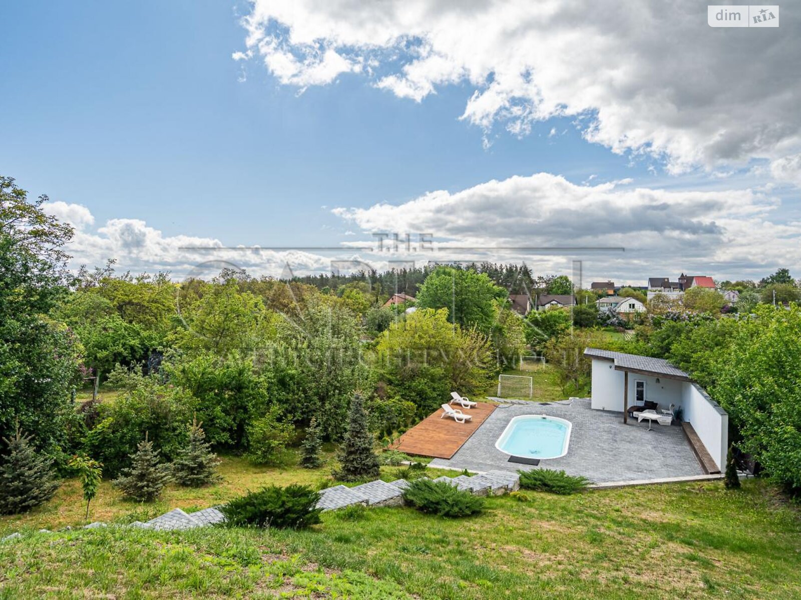 двухэтажный дом с ремонтом, 152 кв. м, кирпич. Продажа в Старых Петровцах фото 1 двухэтажный дом с ремонтом, 152 кв. м, кирпич. Продажа в Старых Петровцах фото 1
