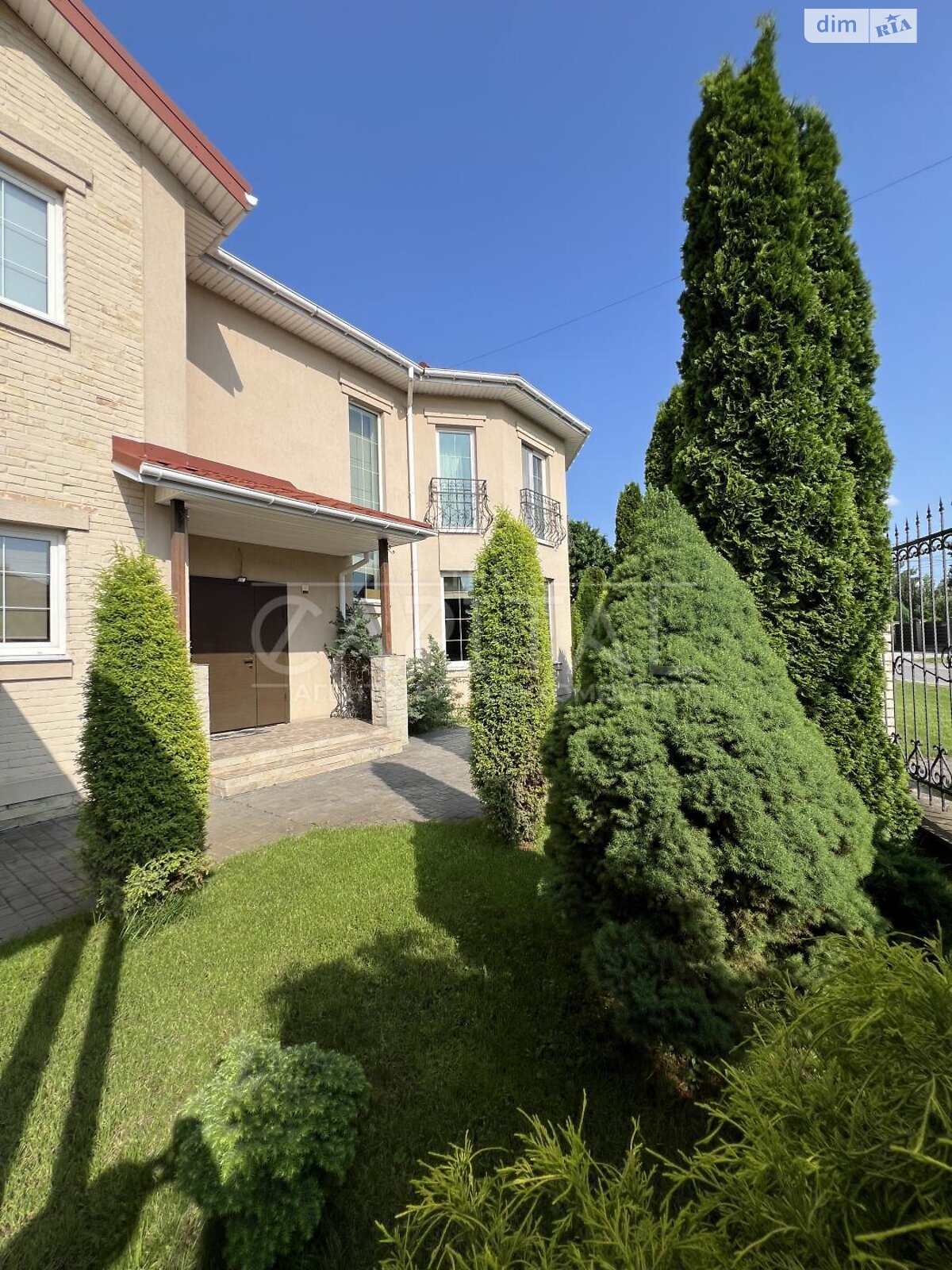 двоповерховий будинок, 230 кв. м, цегла. Продаж у Старих Петрівцях фото 1 двоповерховий будинок, 230 кв. м, цегла. Продаж у Старих Петрівцях фото 1