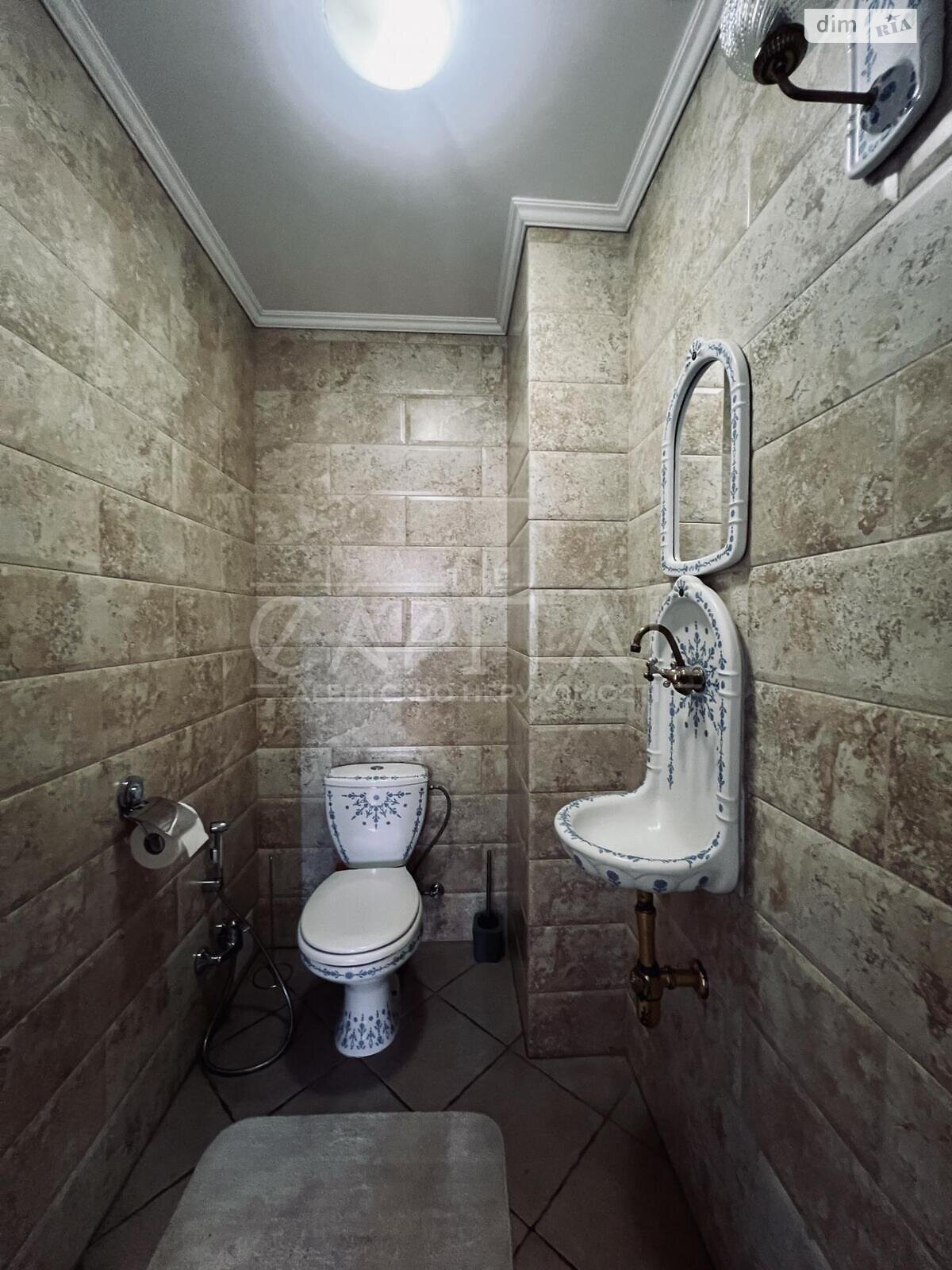 двоповерховий будинок, 230 кв. м, цегла. Продаж у Старих Петрівцях фото 1 двоповерховий будинок, 230 кв. м, цегла. Продаж у Старих Петрівцях фото 1