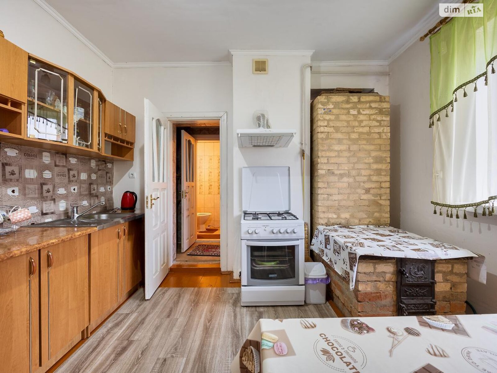 триповерховий будинок з опаленням, 318 кв. м, цегла. Продаж у Старому Самборі фото 1