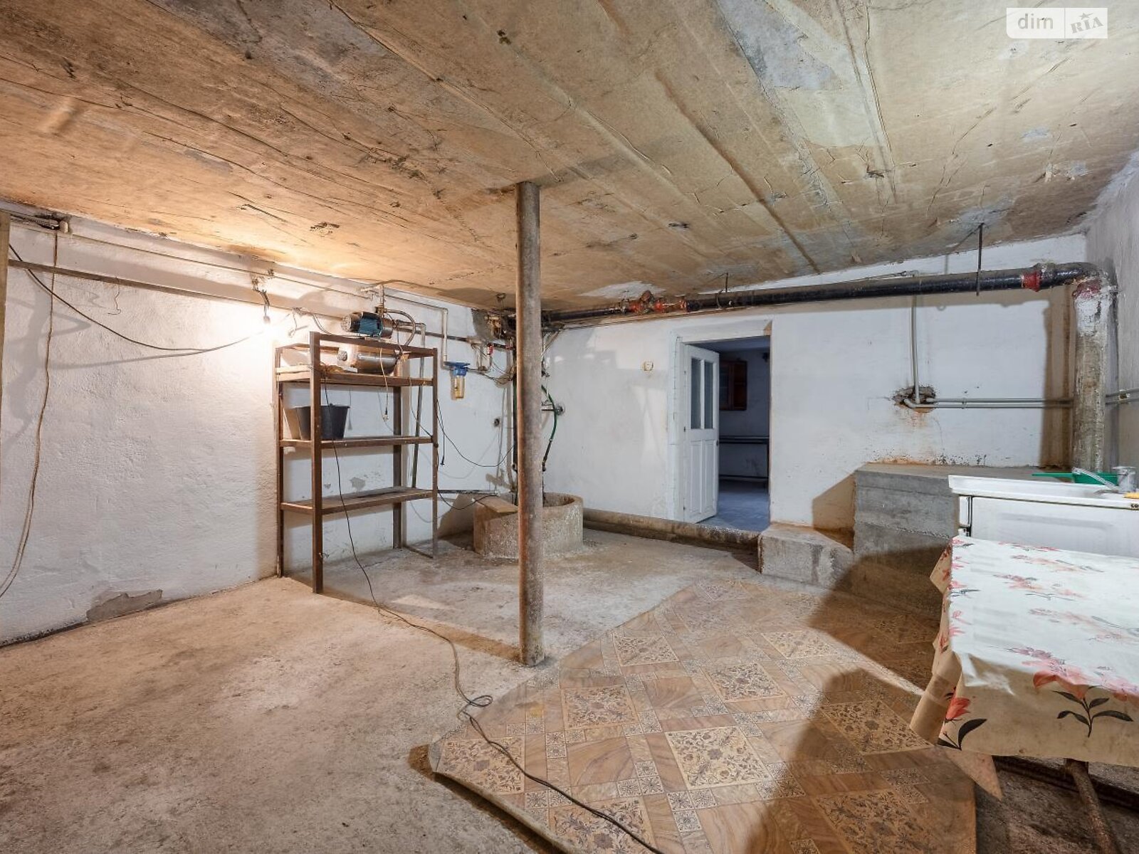 триповерховий будинок з опаленням, 318 кв. м, цегла. Продаж у Старому Самборі фото 1