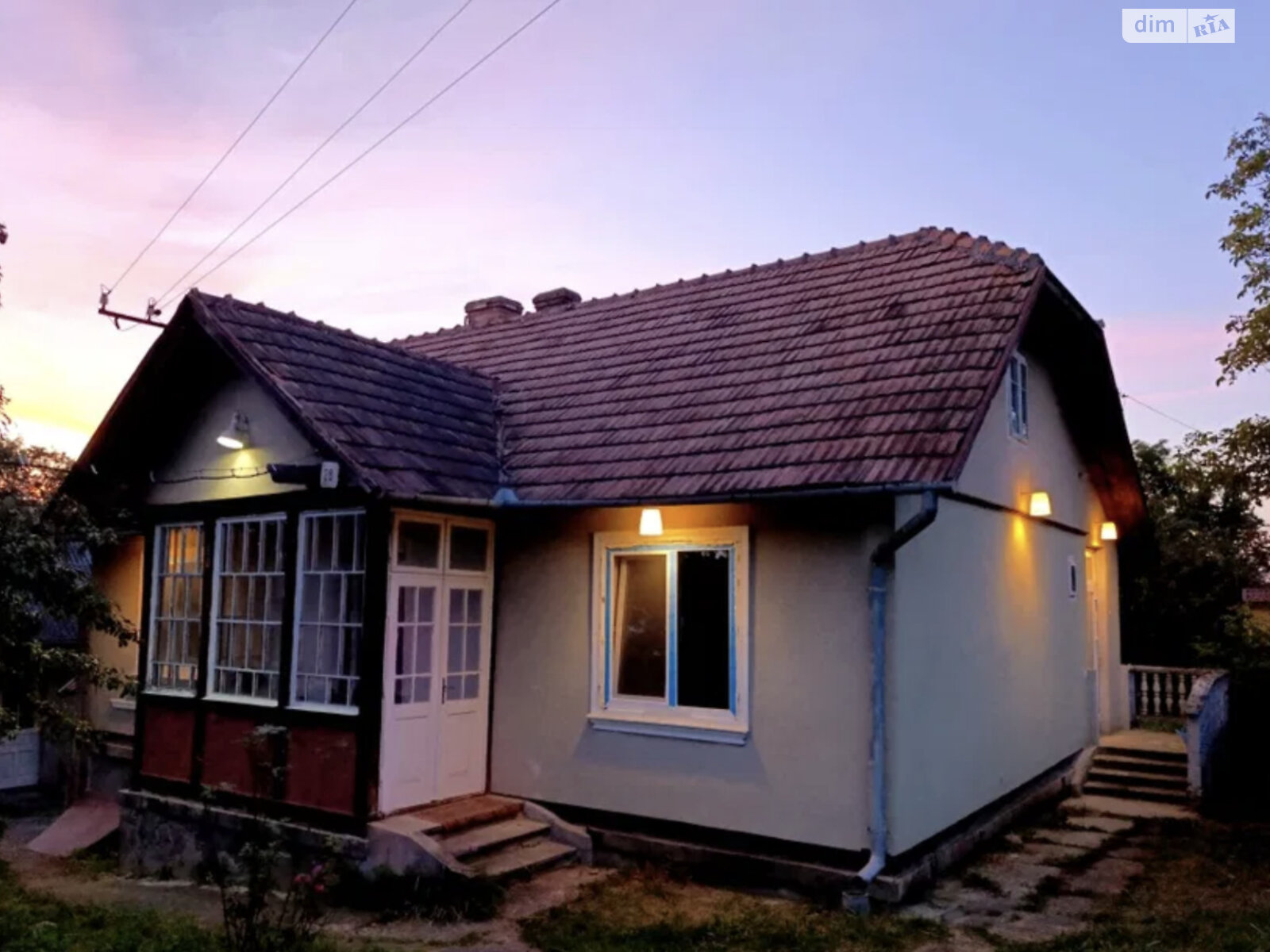 одноэтажный дом с гаражом, 112.3 кв. м, дерево и кирпич. Продажа в Стебнике фото 1 одноэтажный дом с гаражом, 112.3 кв. м, дерево и кирпич. Продажа в Стебнике фото 1