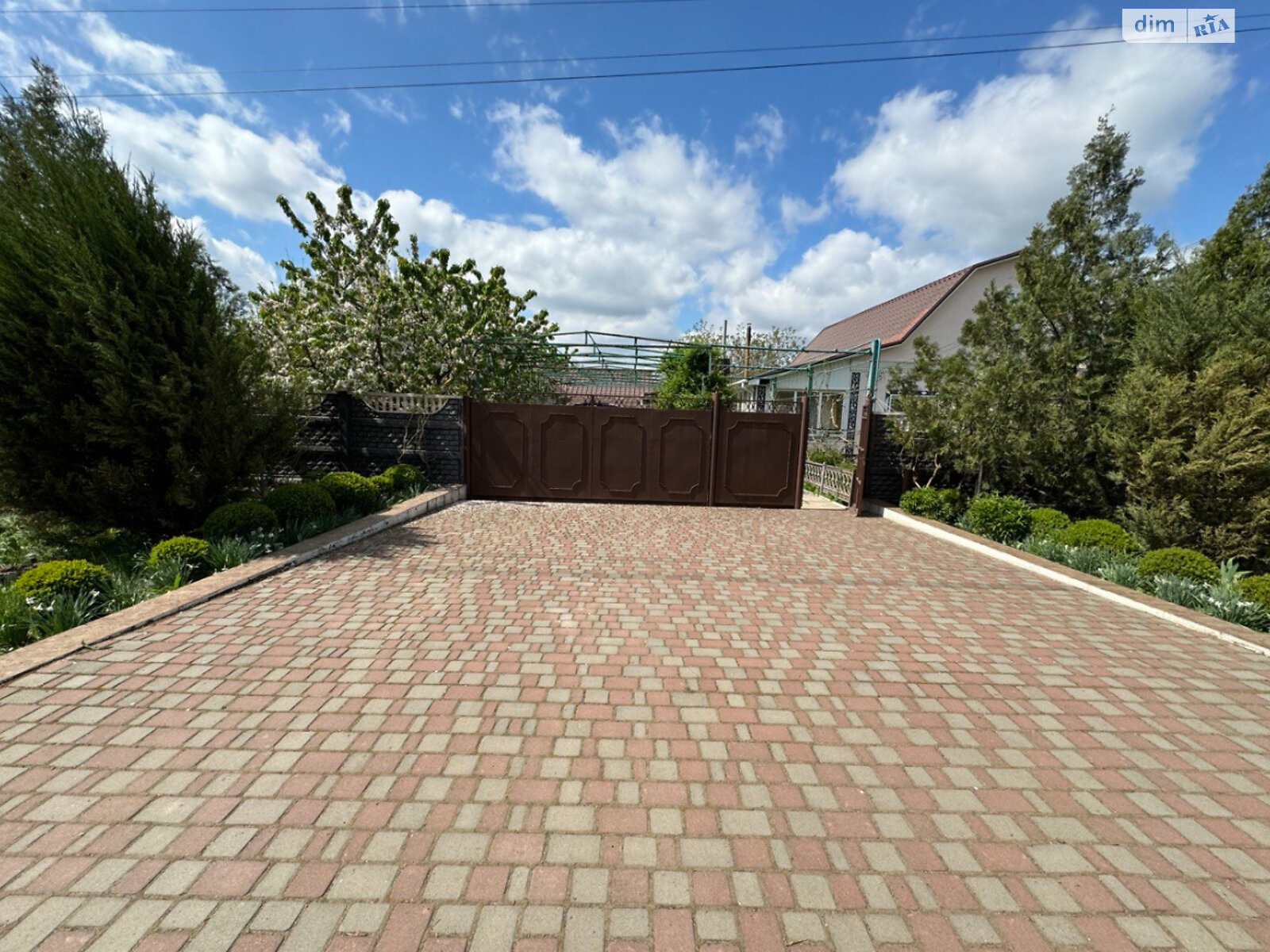 одноэтажный дом с верандой, 223.8 кв. м, кирпич силикатный. Продажа в Степовом фото 1