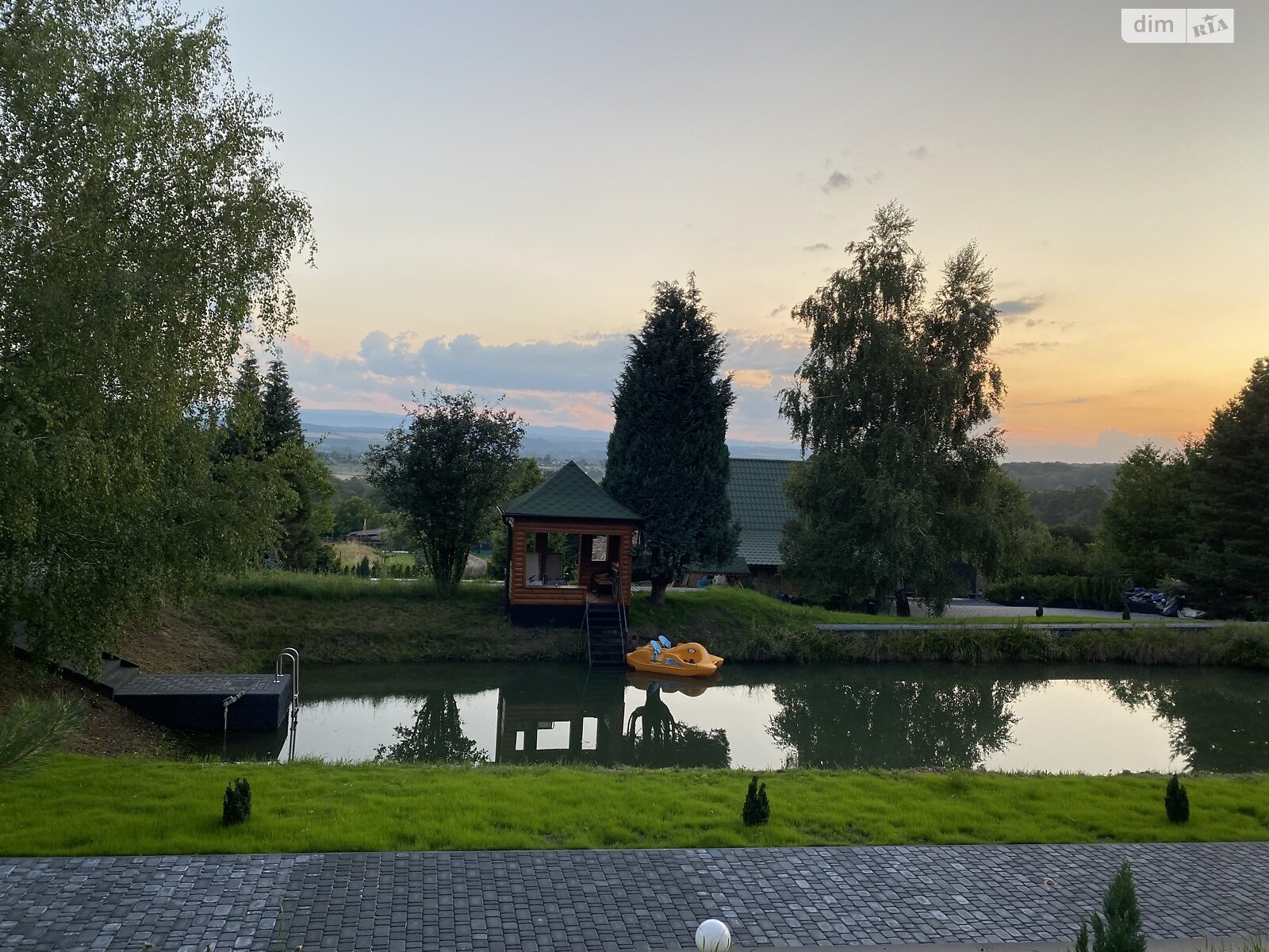 двухэтажный дом с отоплением, 400 кв. м, брус. Продажа в Сторожинце район Сторожинец фото 1 двухэтажный дом с отоплением, 400 кв. м, брус. Продажа в Сторожинце район Сторожинец фото 1