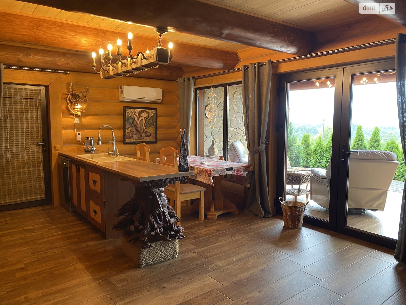 двухэтажный дом с отоплением, 400 кв. м, брус. Продажа в Сторожинце район Сторожинец фото 1 двухэтажный дом с отоплением, 400 кв. м, брус. Продажа в Сторожинце район Сторожинец фото 1