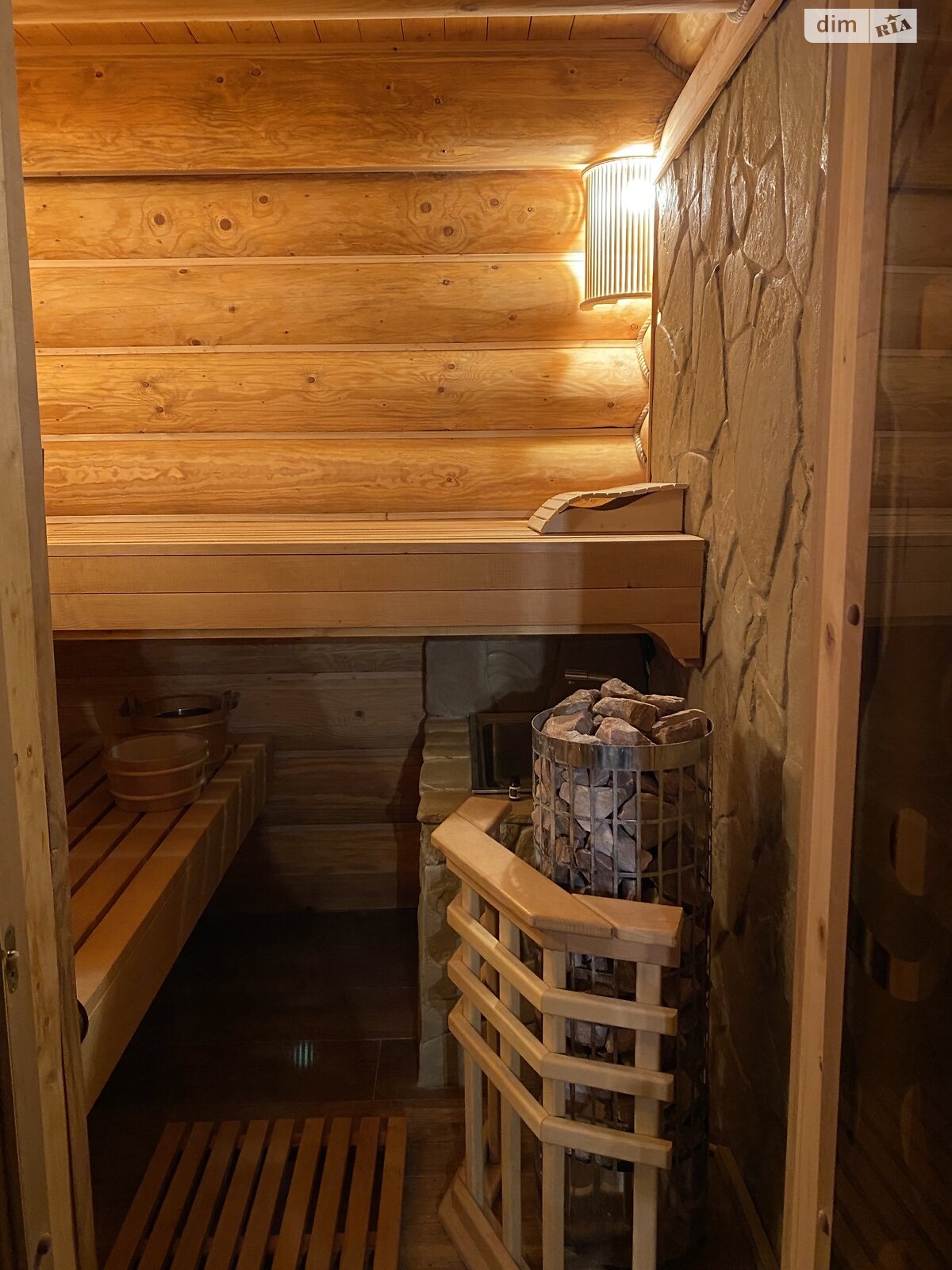 двухэтажный дом с отоплением, 400 кв. м, брус. Продажа в Сторожинце район Сторожинец фото 1 двухэтажный дом с отоплением, 400 кв. м, брус. Продажа в Сторожинце район Сторожинец фото 1