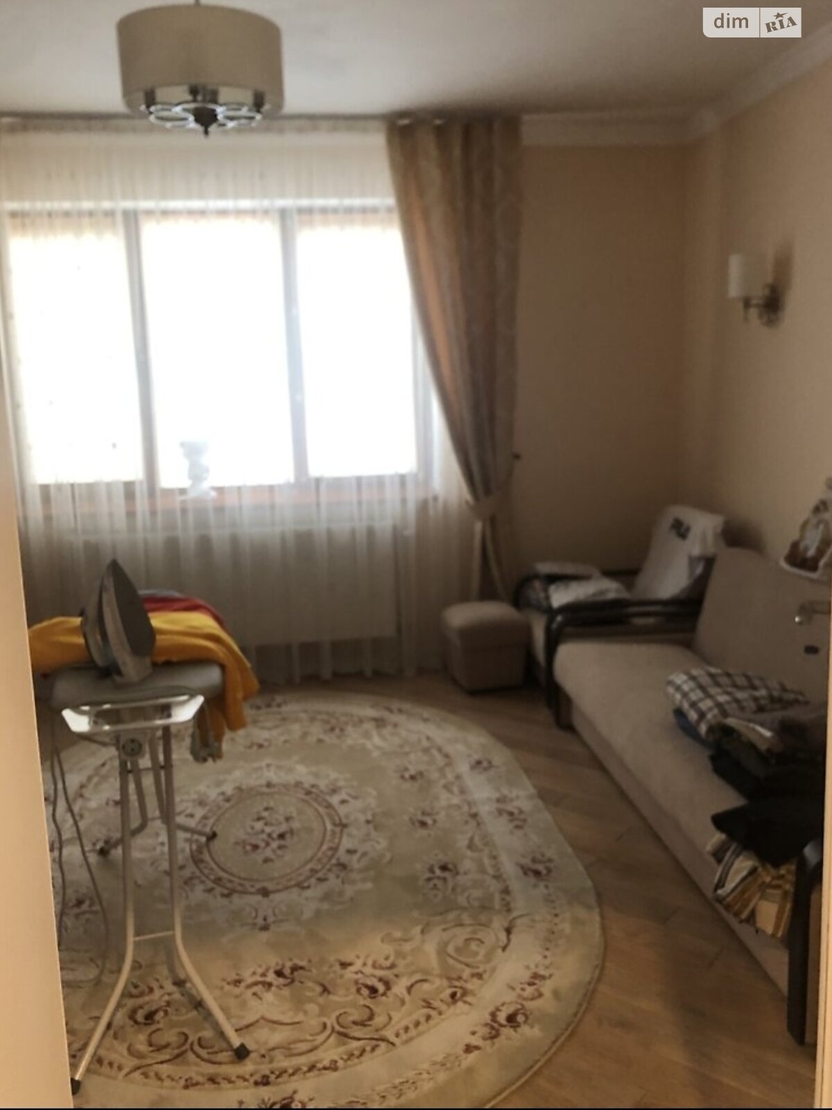 одноэтажный дом с балконом, 140.9 кв. м, кирпич. Продажа в Сторожнице фото 1 одноэтажный дом с балконом, 140.9 кв. м, кирпич. Продажа в Сторожнице фото 1