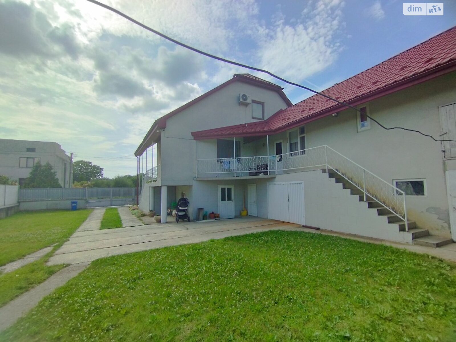 двухэтажный дом, 250 кв. м, кирпич. Продажа в Сторожнице фото 1 двухэтажный дом, 250 кв. м, кирпич. Продажа в Сторожнице фото 1