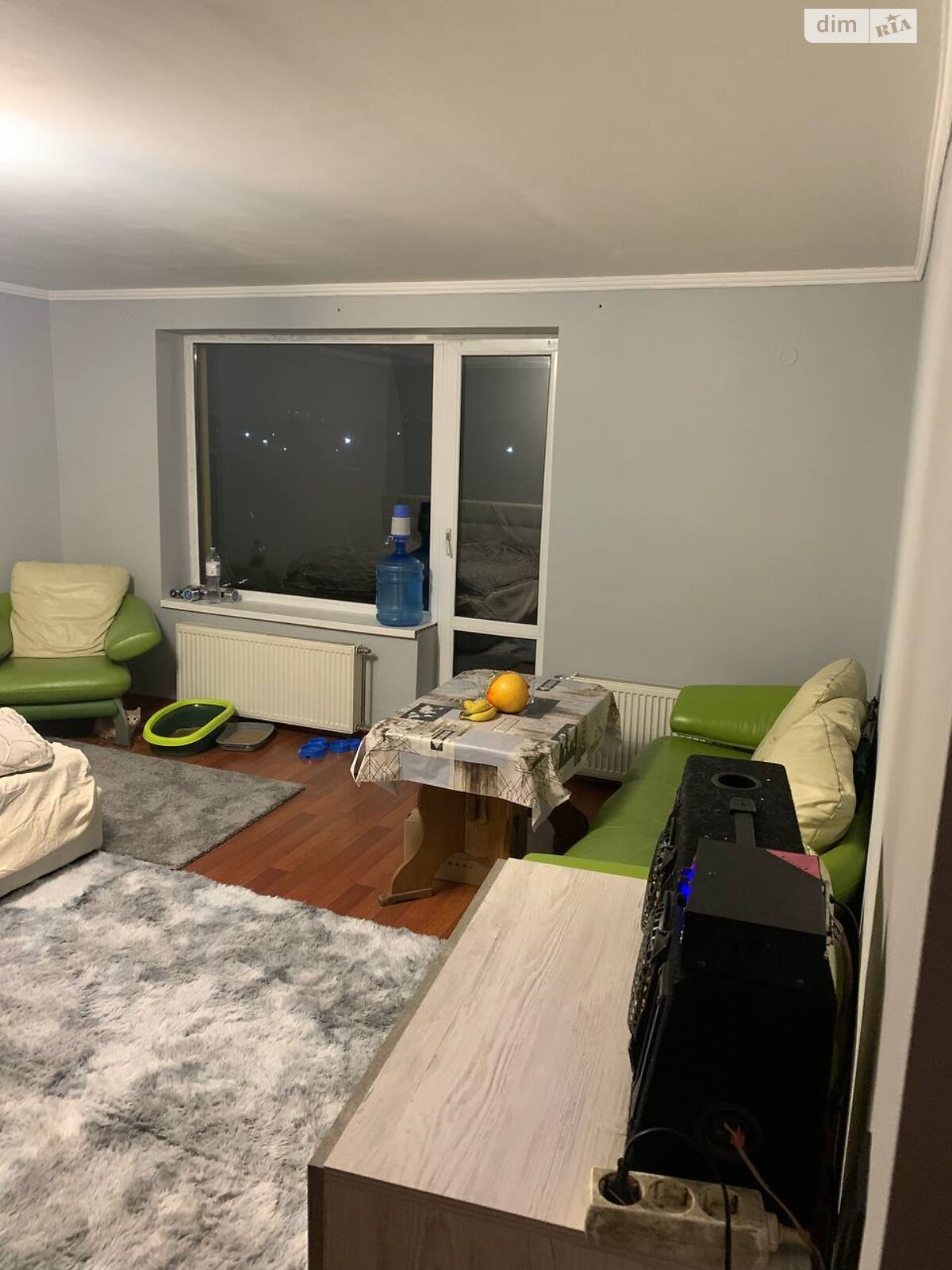 четырехэтажный дом с мебелью, 328 кв. м, кирпич. Продажа в Сторожнице фото 1 четырехэтажный дом с мебелью, 328 кв. м, кирпич. Продажа в Сторожнице фото 1