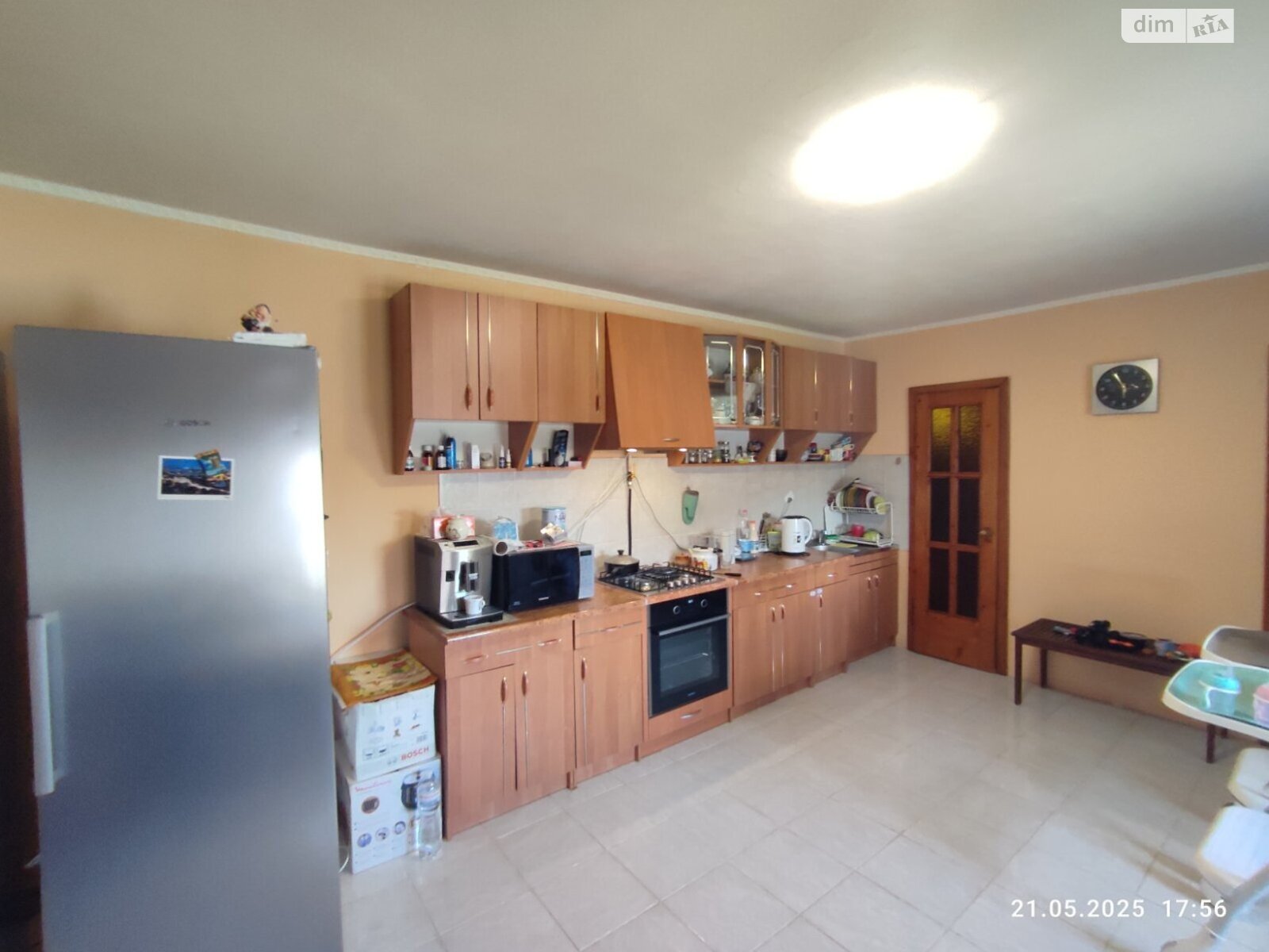 двухэтажный дом с гаражом, 245 кв. м, кирпич. Продажа в Сторожнице фото 1 двухэтажный дом с гаражом, 245 кв. м, кирпич. Продажа в Сторожнице фото 1