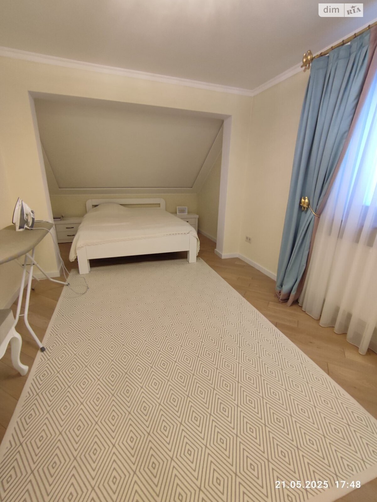 двухэтажный дом с гаражом, 245 кв. м, кирпич. Продажа в Сторожнице фото 1 двухэтажный дом с гаражом, 245 кв. м, кирпич. Продажа в Сторожнице фото 1