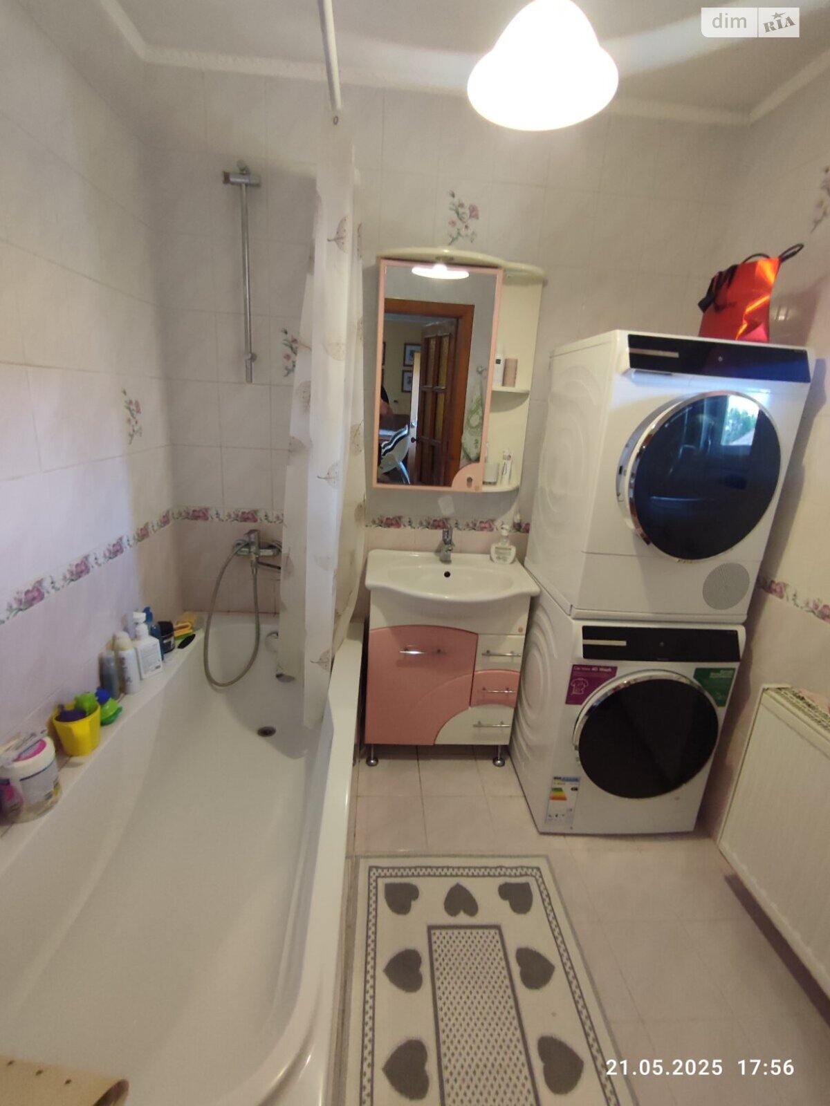 двухэтажный дом с гаражом, 245 кв. м, кирпич. Продажа в Сторожнице фото 1 двухэтажный дом с гаражом, 245 кв. м, кирпич. Продажа в Сторожнице фото 1