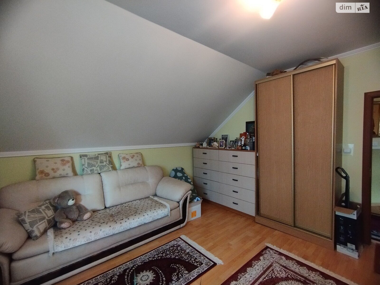 двухэтажный дом с отоплением, 125 кв. м, кирпич. Продажа в Сторожнице фото 1 двухэтажный дом с отоплением, 125 кв. м, кирпич. Продажа в Сторожнице фото 1