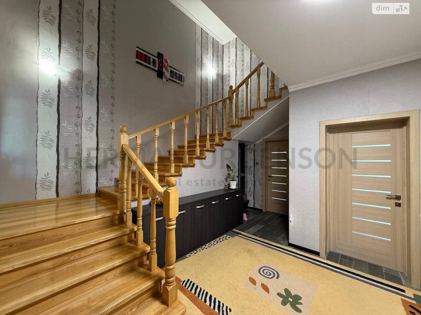 двоповерховий будинок з гаражем, 125 кв. м, кирпич. Продаж у Сторожниці фото 1 двоповерховий будинок з гаражем, 125 кв. м, кирпич. Продаж у Сторожниці фото 1