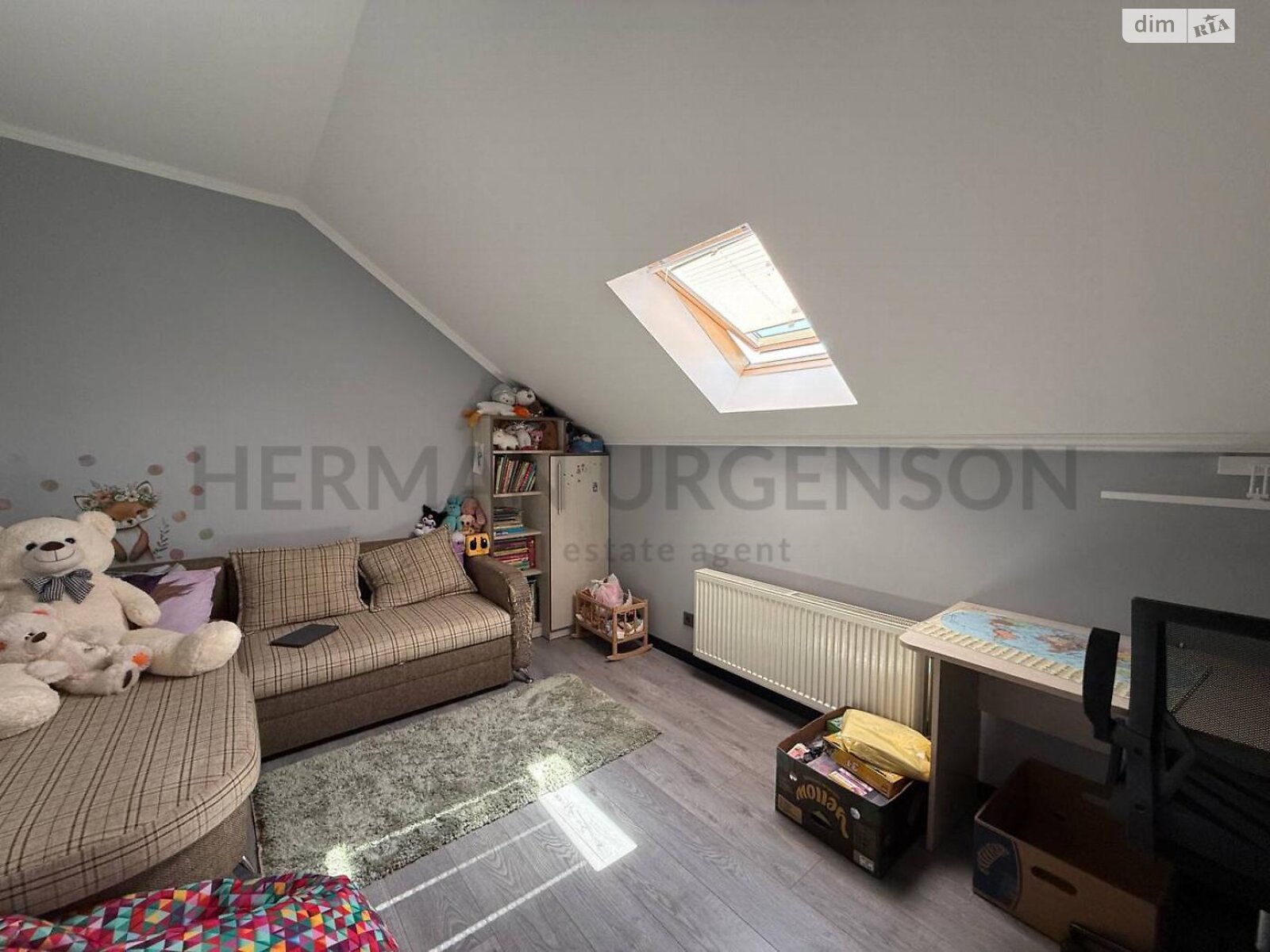 двоповерховий будинок з гаражем, 125 кв. м, кирпич. Продаж у Сторожниці фото 1 двоповерховий будинок з гаражем, 125 кв. м, кирпич. Продаж у Сторожниці фото 1