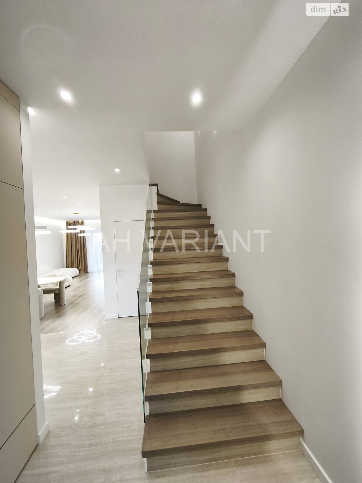 двоповерховий будинок з балконом, 135 кв. м, цегла. Продаж у Сторожниці фото 1 двоповерховий будинок з балконом, 135 кв. м, цегла. Продаж у Сторожниці фото 1