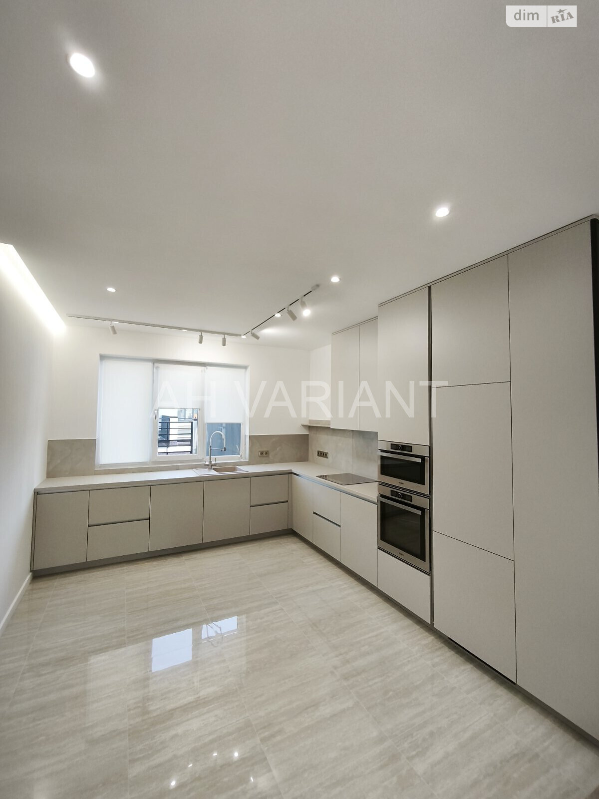 двоповерховий будинок з балконом, 135 кв. м, цегла. Продаж у Сторожниці фото 1 двоповерховий будинок з балконом, 135 кв. м, цегла. Продаж у Сторожниці фото 1