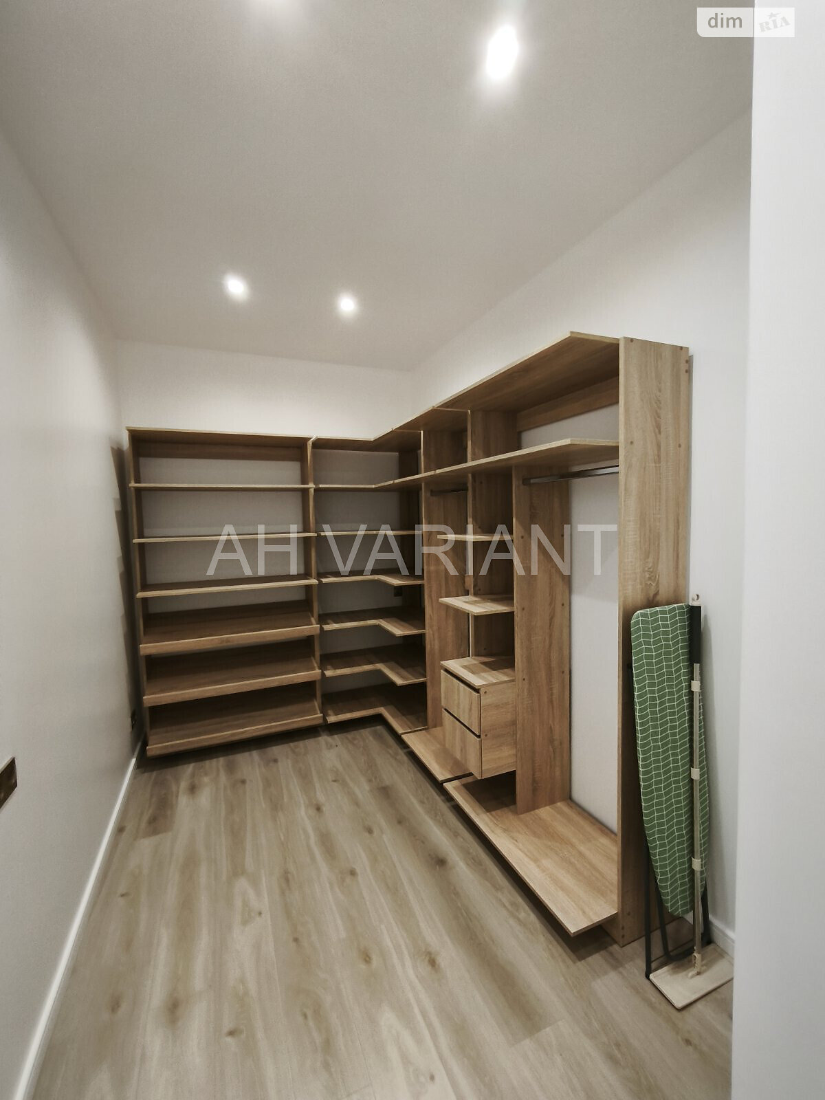 двоповерховий будинок з балконом, 135 кв. м, цегла. Продаж у Сторожниці фото 1 двоповерховий будинок з балконом, 135 кв. м, цегла. Продаж у Сторожниці фото 1