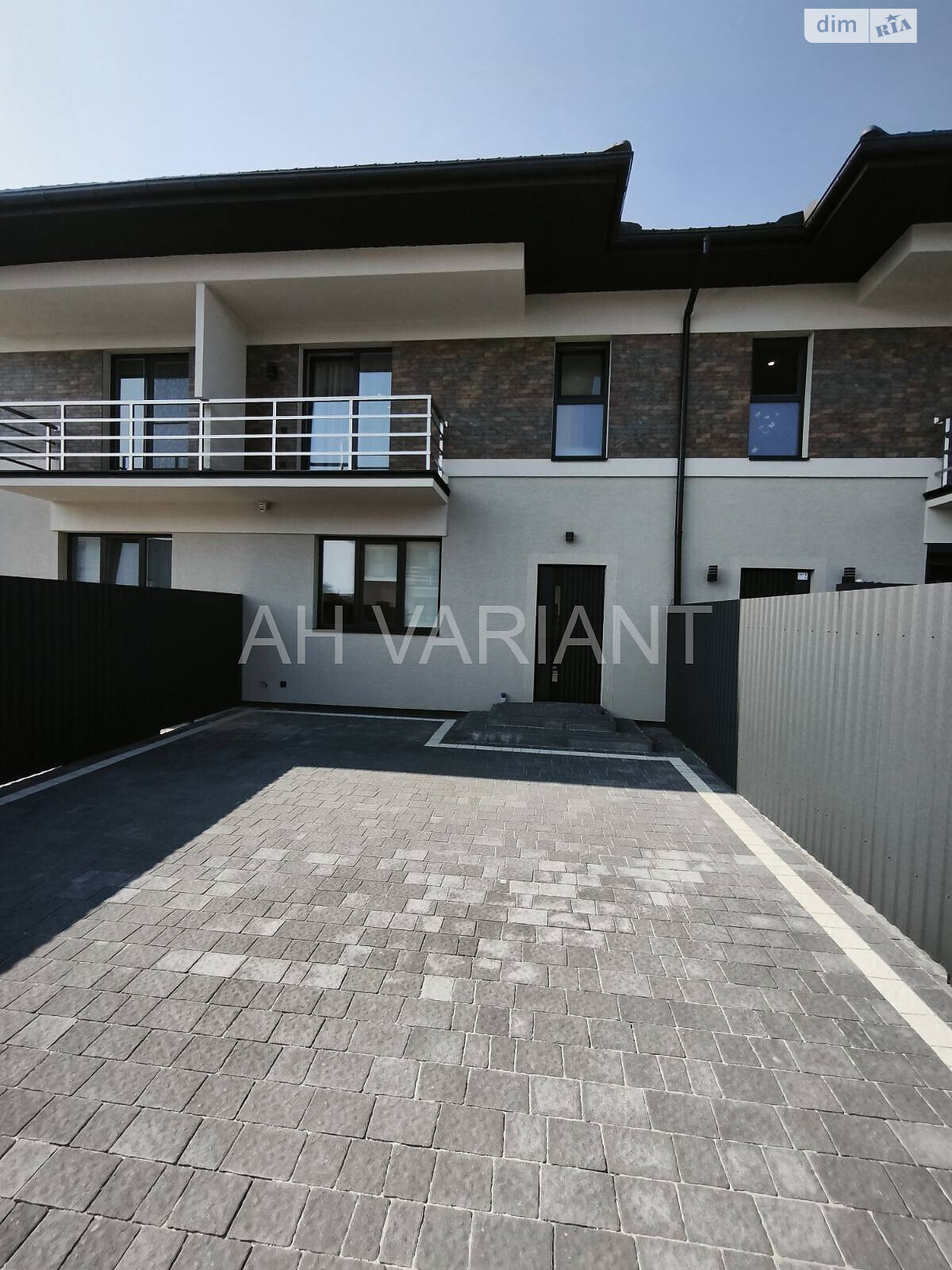 двоповерховий будинок з балконом, 135 кв. м, цегла. Продаж у Сторожниці фото 1 двоповерховий будинок з балконом, 135 кв. м, цегла. Продаж у Сторожниці фото 1