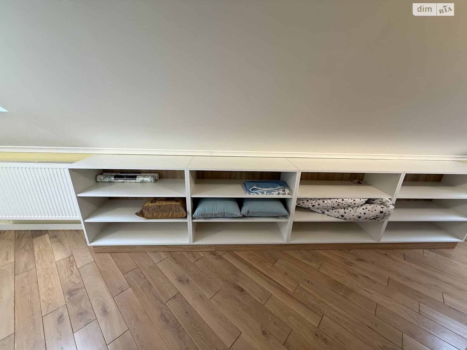 двухэтажный дом с балконом, 250 кв. м, кирпич. Продажа в Сторожнице фото 1 двухэтажный дом с балконом, 250 кв. м, кирпич. Продажа в Сторожнице фото 1