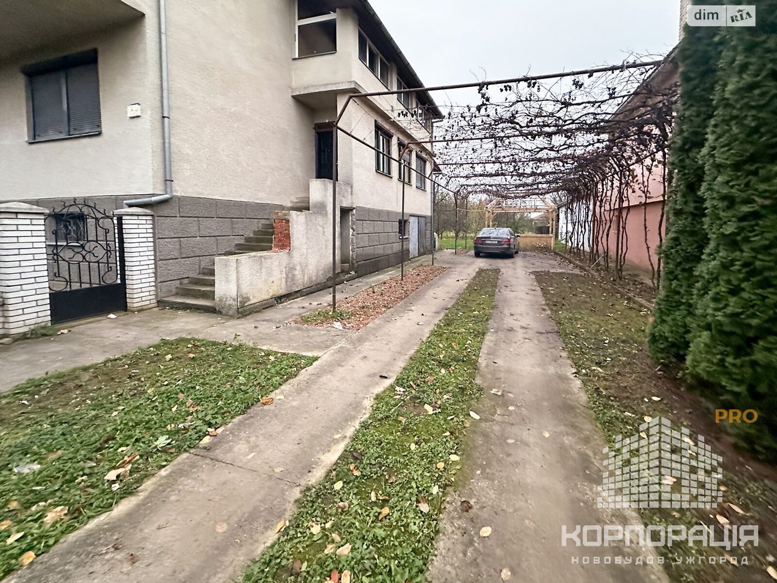 двоповерховий будинок з гаражем, 397 кв. м, цегла. Продаж у Сторожниці фото 1