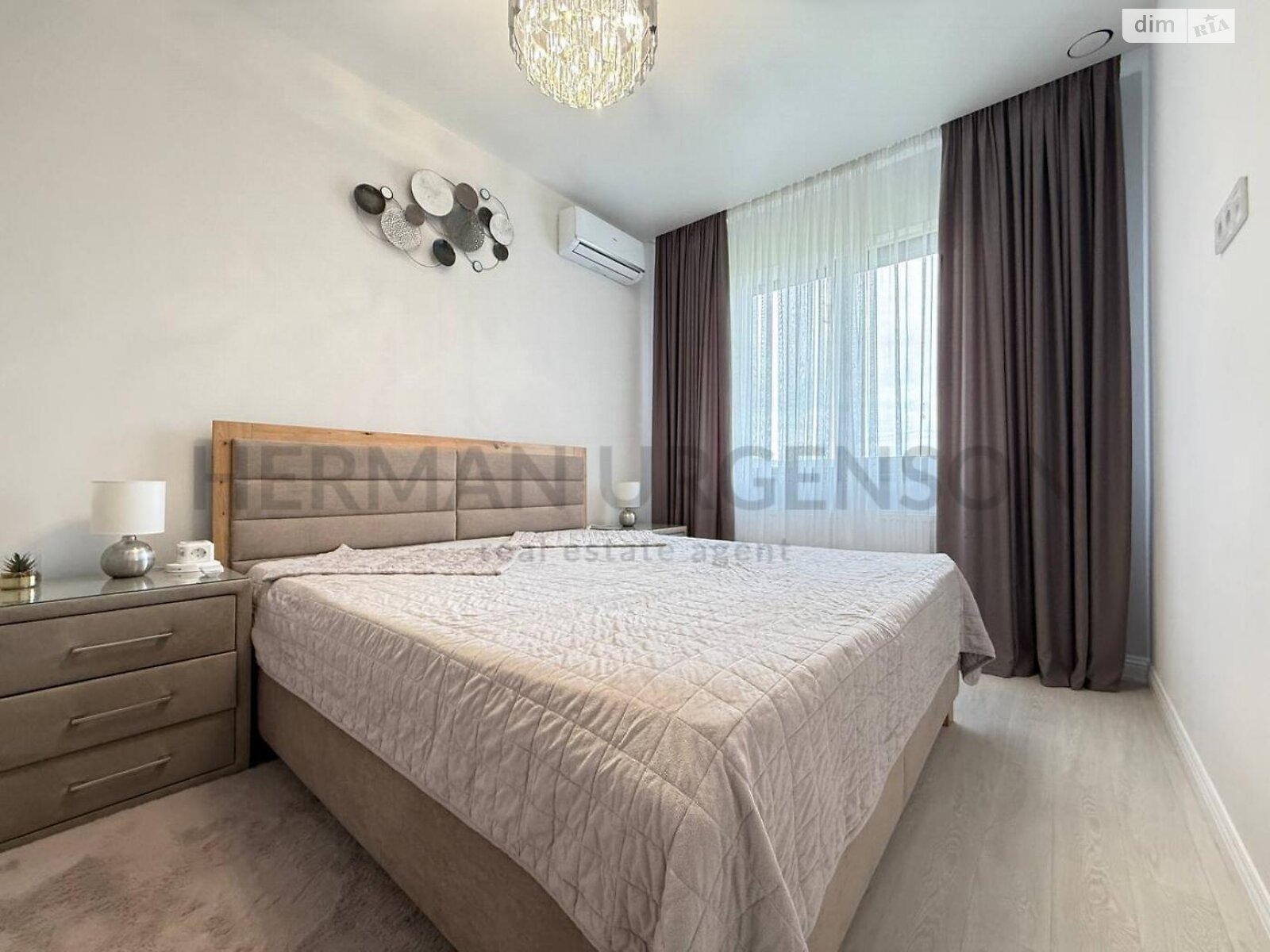 одноповерховий будинок з опаленням, 147 кв. м, кирпич. Продаж у Сторожниці фото 1