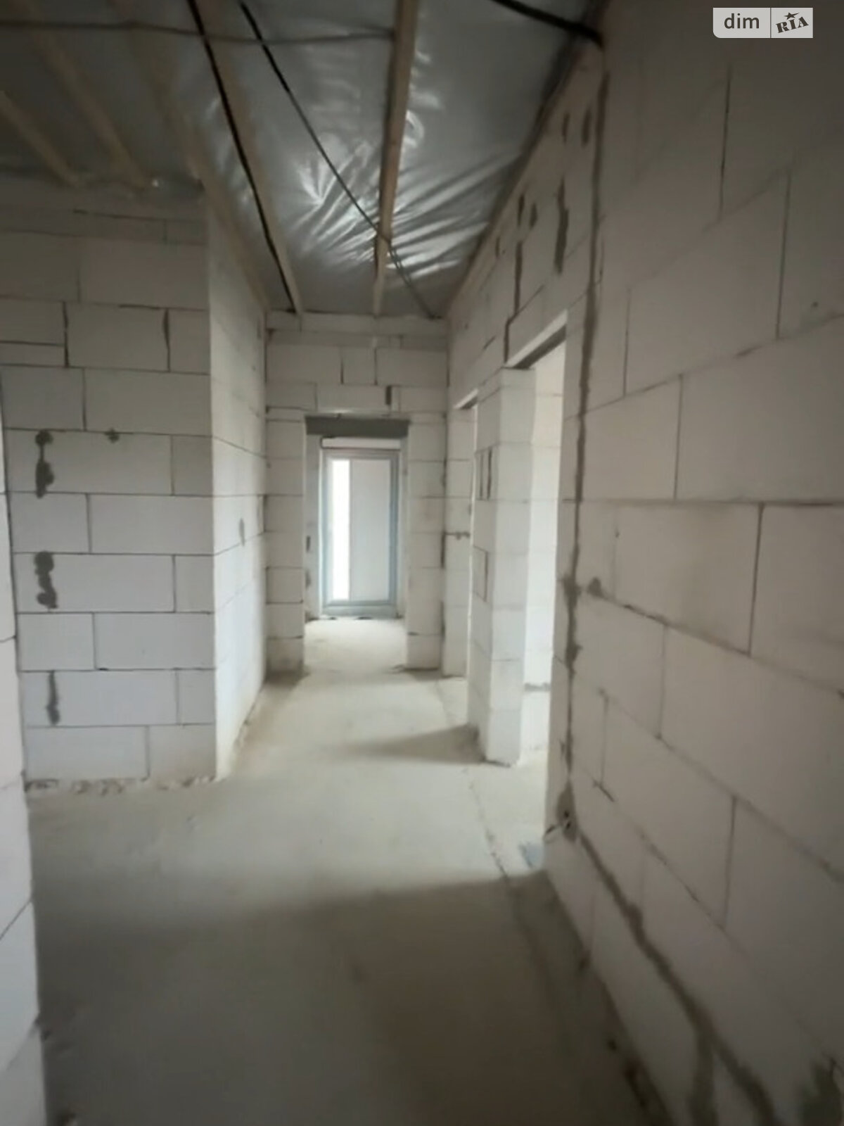 одноэтажный дом, 135 кв. м, пеноблок. Продажа в Сторожнице фото 1