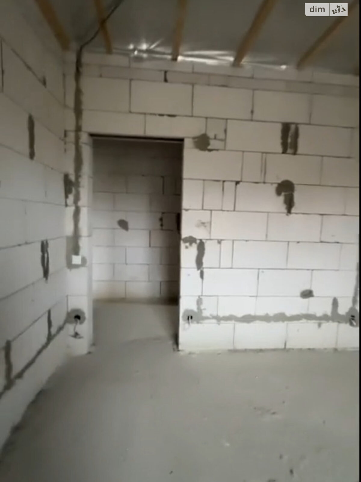 одноэтажный дом, 135 кв. м, пеноблок. Продажа в Сторожнице фото 1