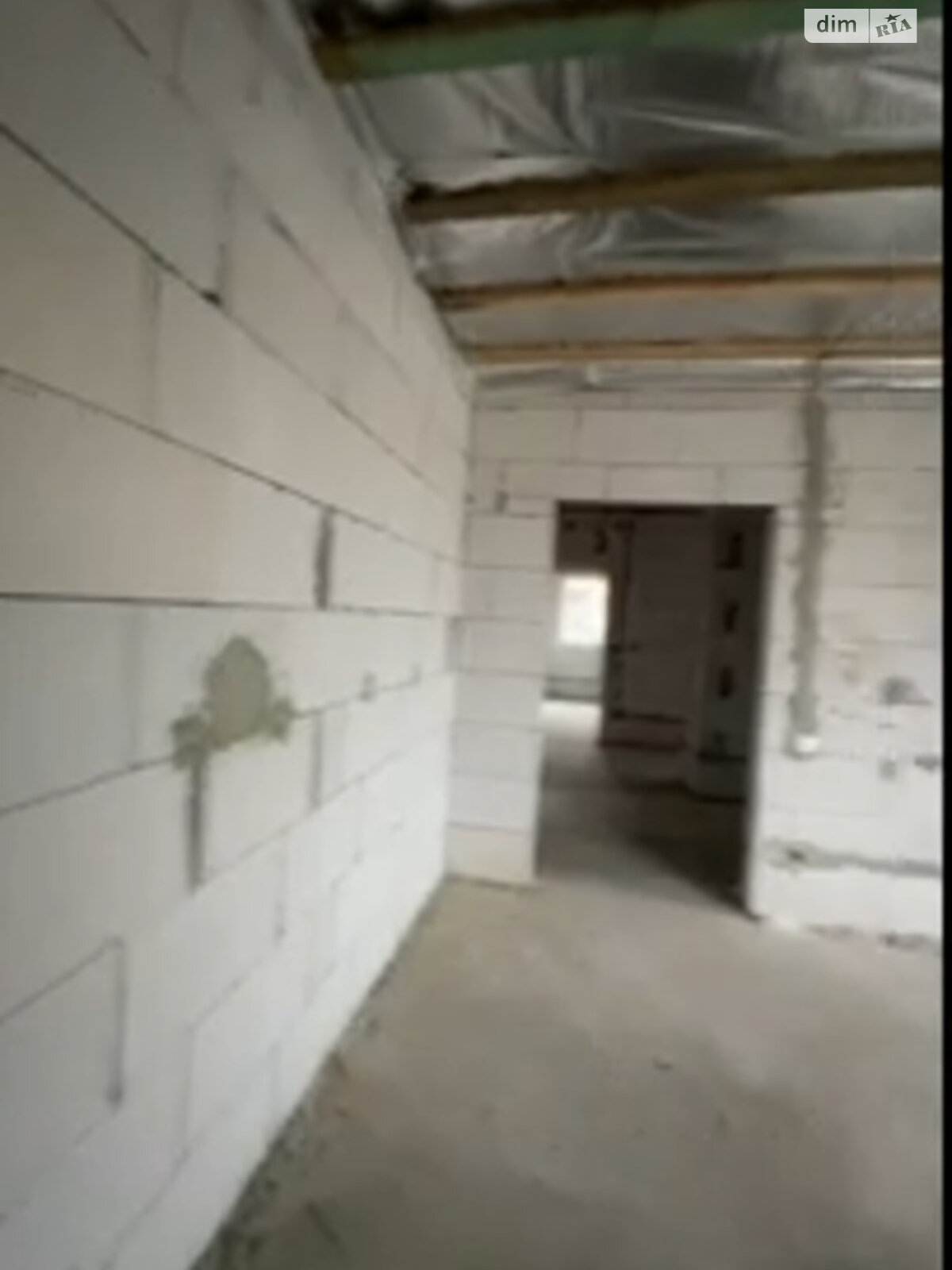 одноэтажный дом, 135 кв. м, пеноблок. Продажа в Сторожнице фото 1