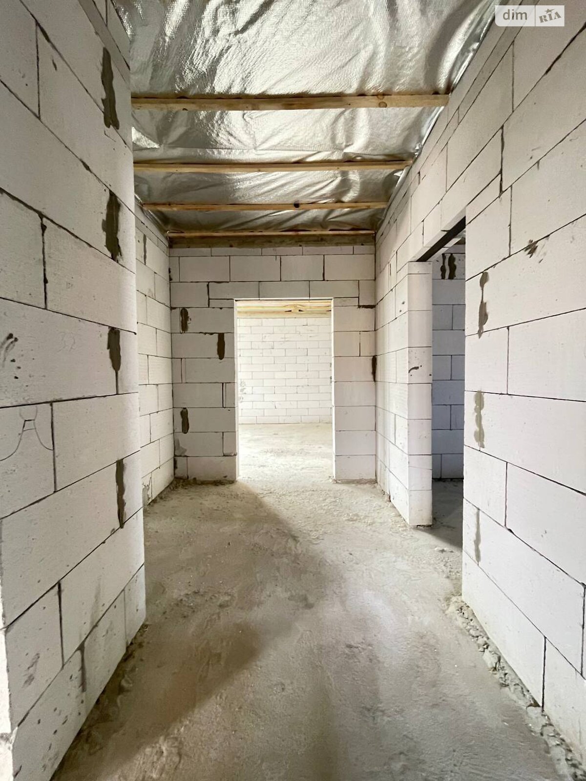 одноэтажный дом, 135 кв. м, пеноблок. Продажа в Сторожнице фото 1