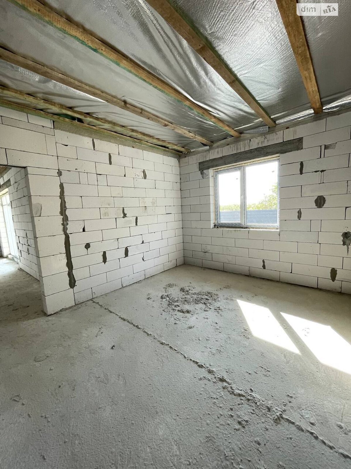 одноэтажный дом, 135 кв. м, пеноблок. Продажа в Сторожнице фото 1